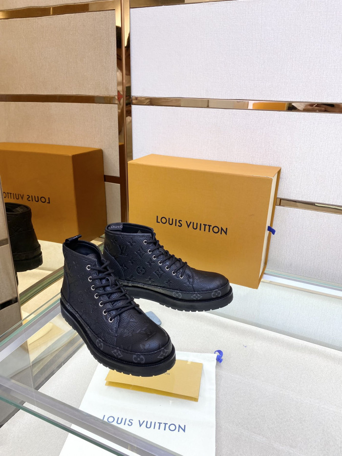 LOUS VUITO BOOTS