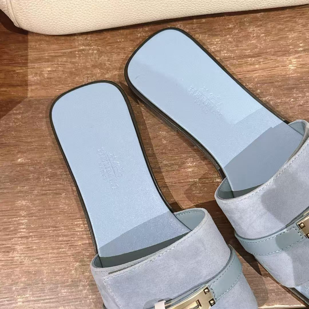 UA H**me5 Giulia sandal