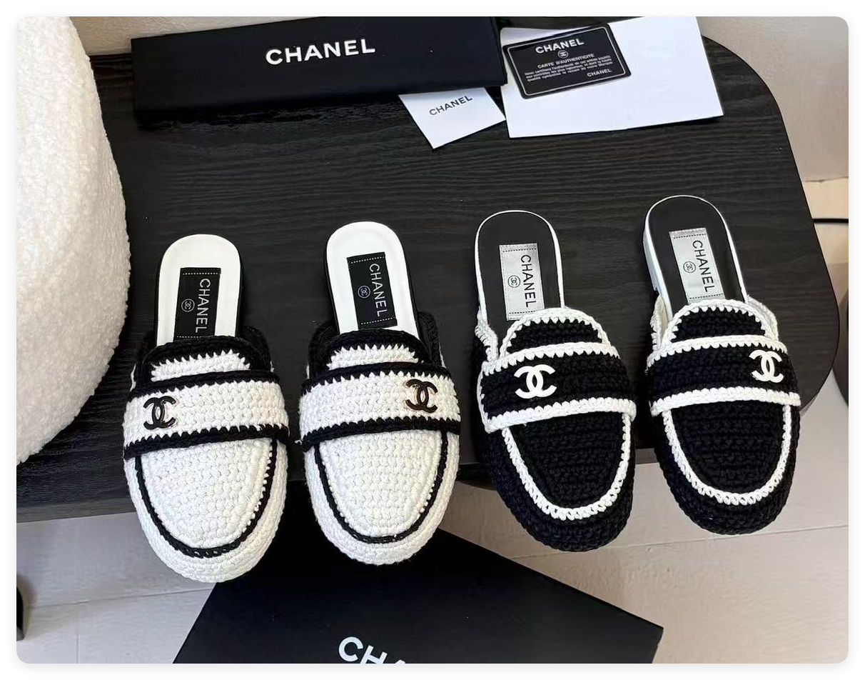 UA Ch**el Slides