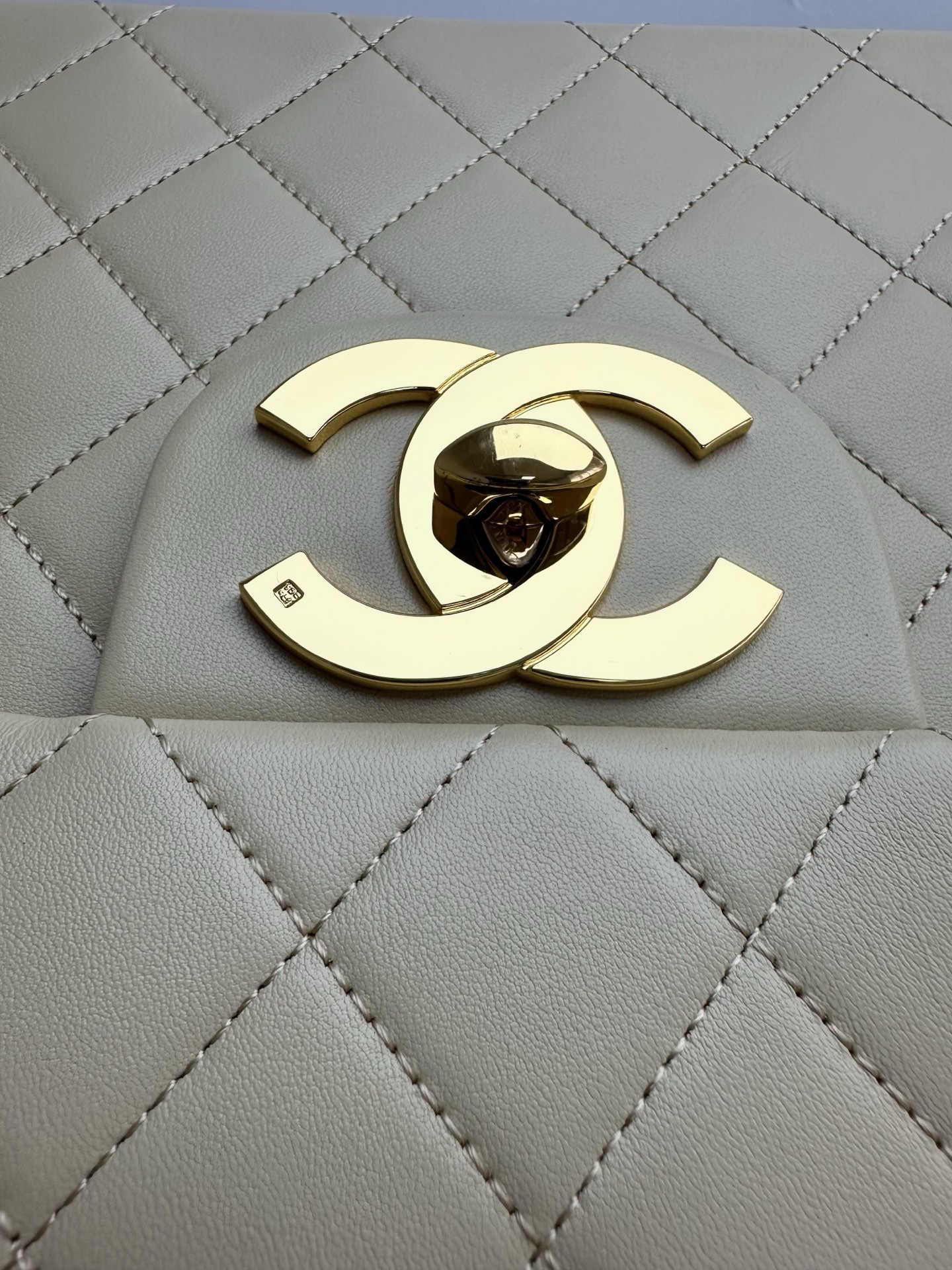 Ch**el Flap Bag AS3324 34x22x10cm