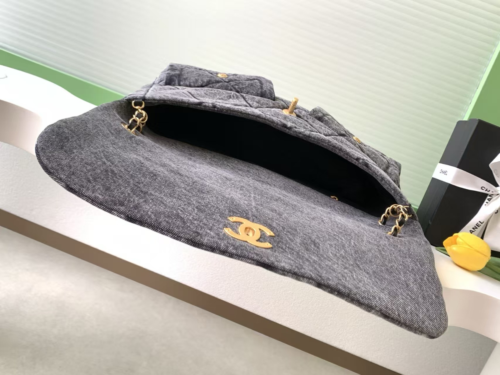 Ch**el Maxi Flap Bag  27x45x10cm