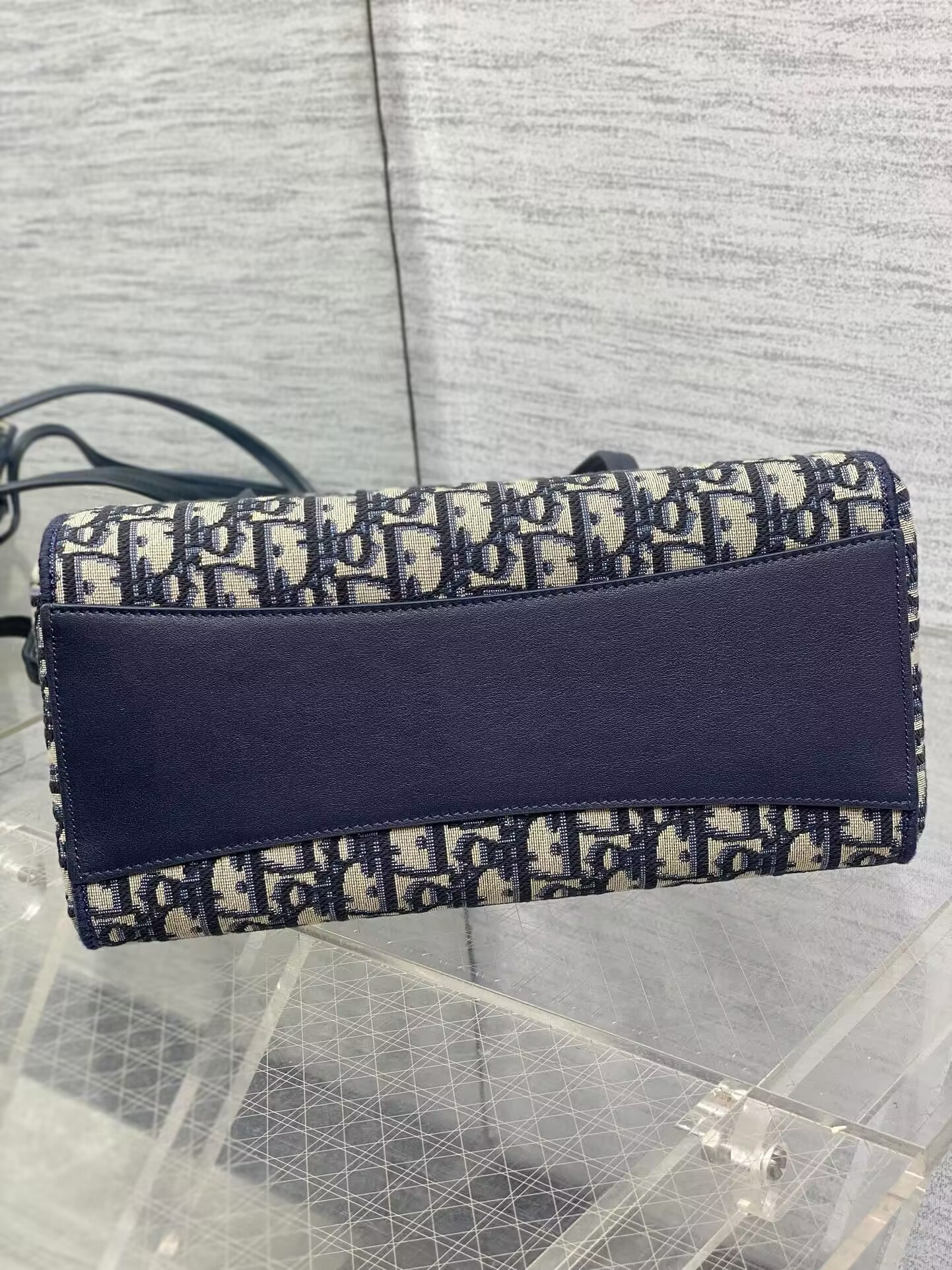 Dior Small Shopping Bag 27x19x13.5cm