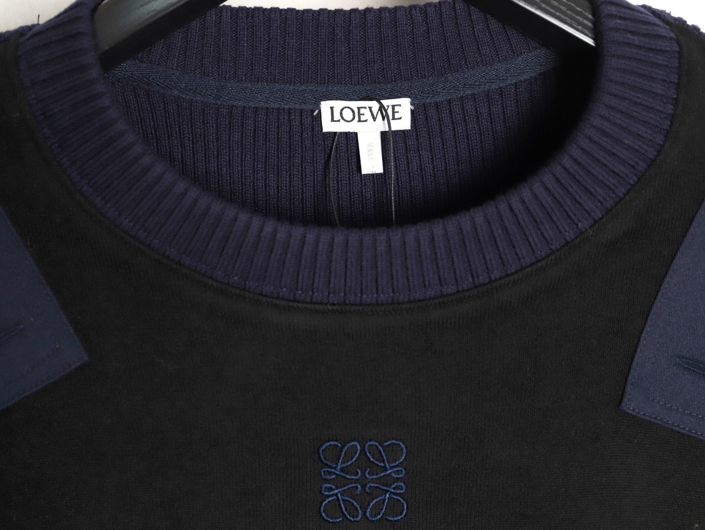 LOEWE Knitting Sweaters