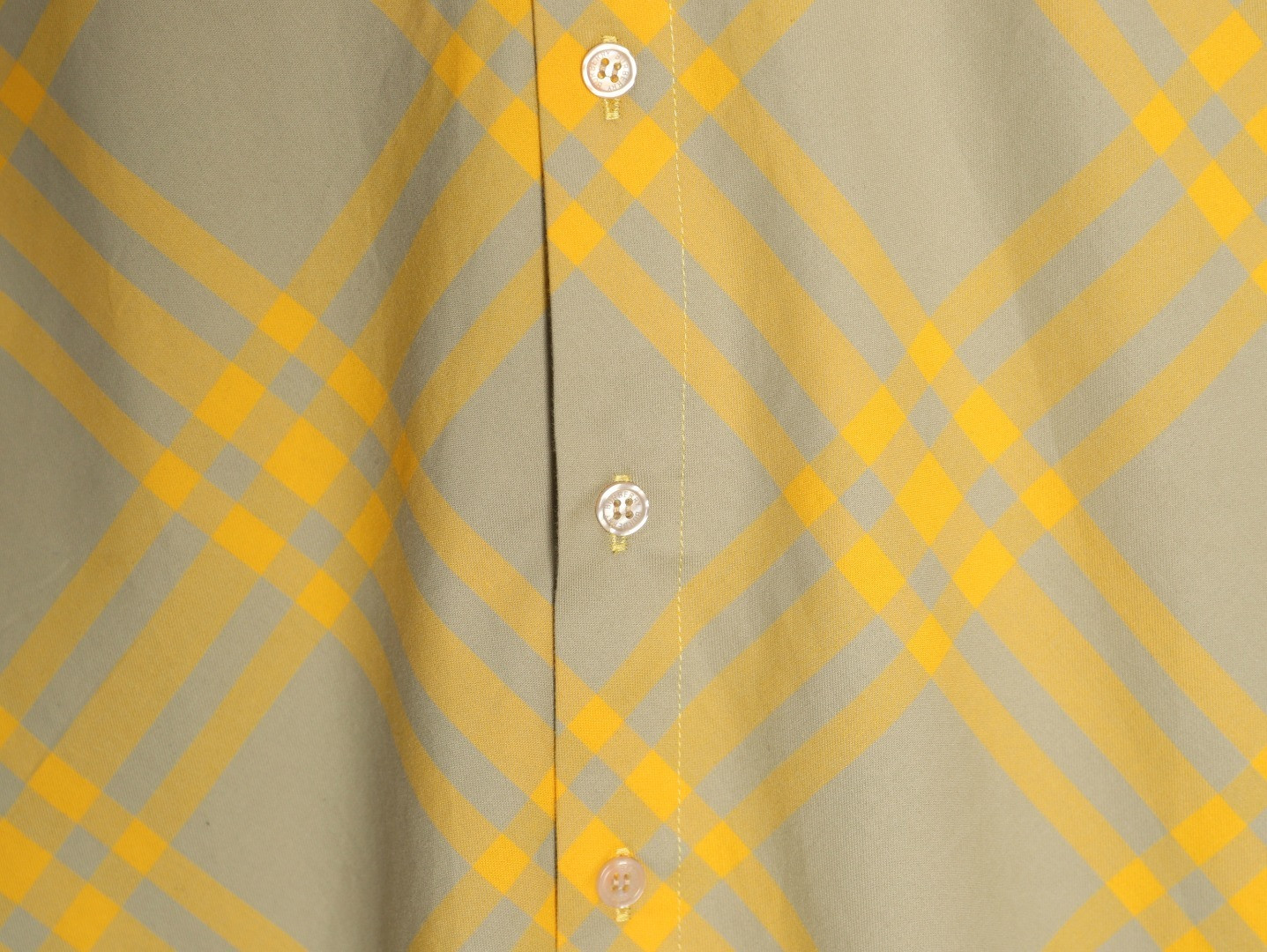 Bv*b*rry Long-sleeved Shirts