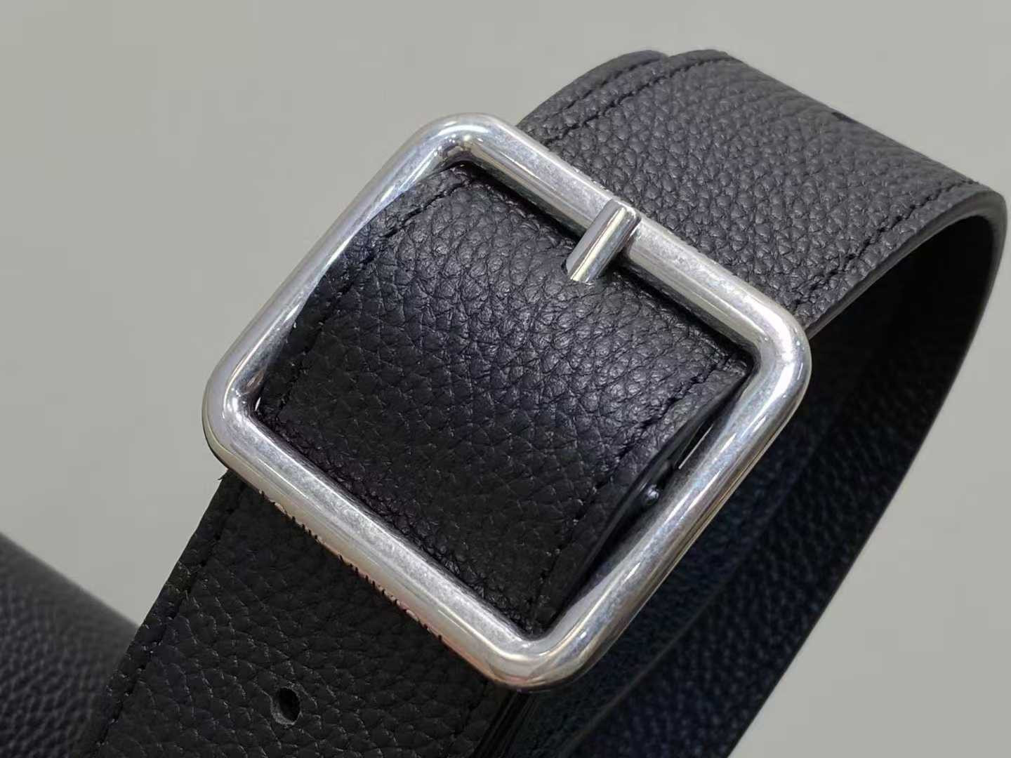 LV Verso Hobo M27022 33 x 15.5 x 30cm