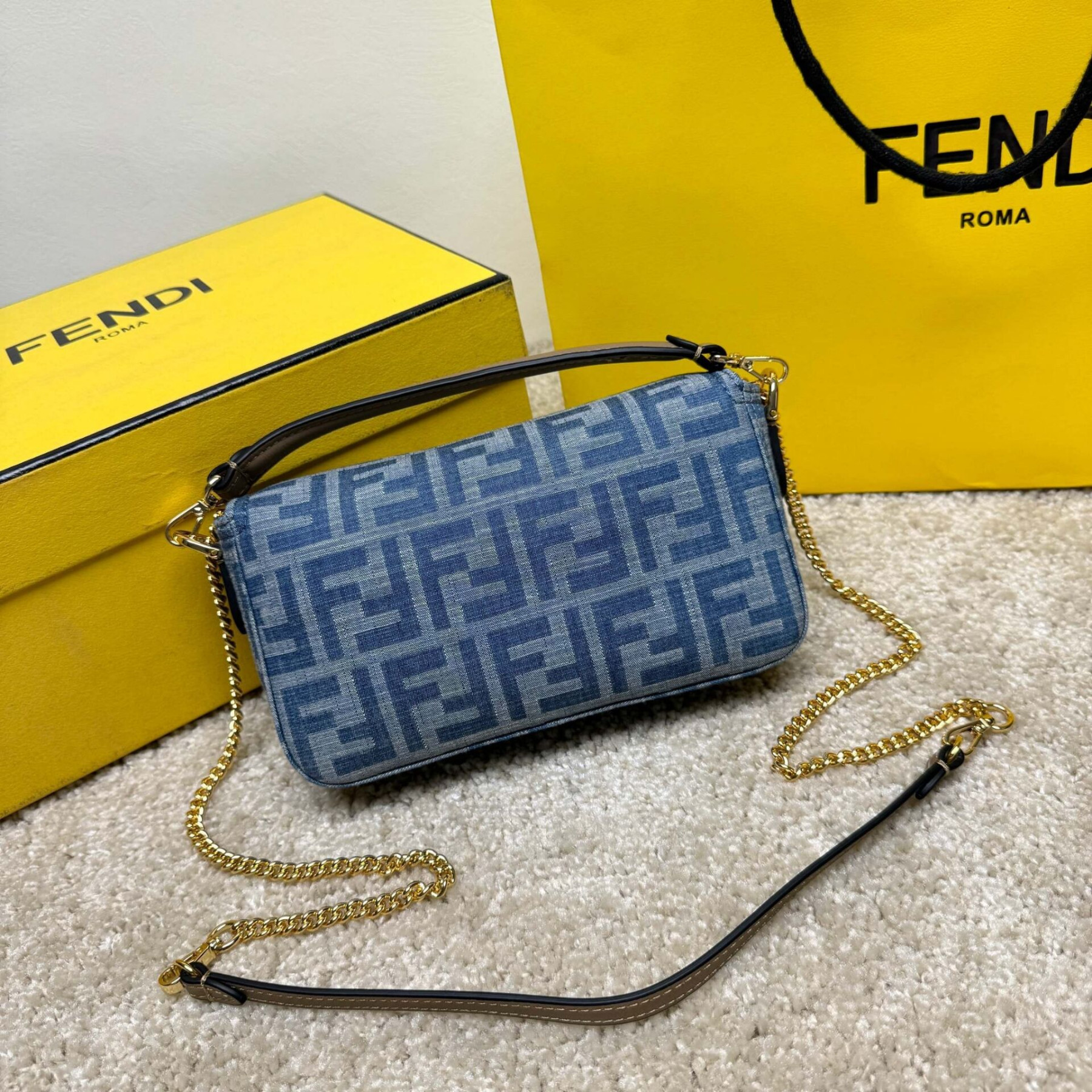 F**di Mini Baguette Denim 20x13x5cm