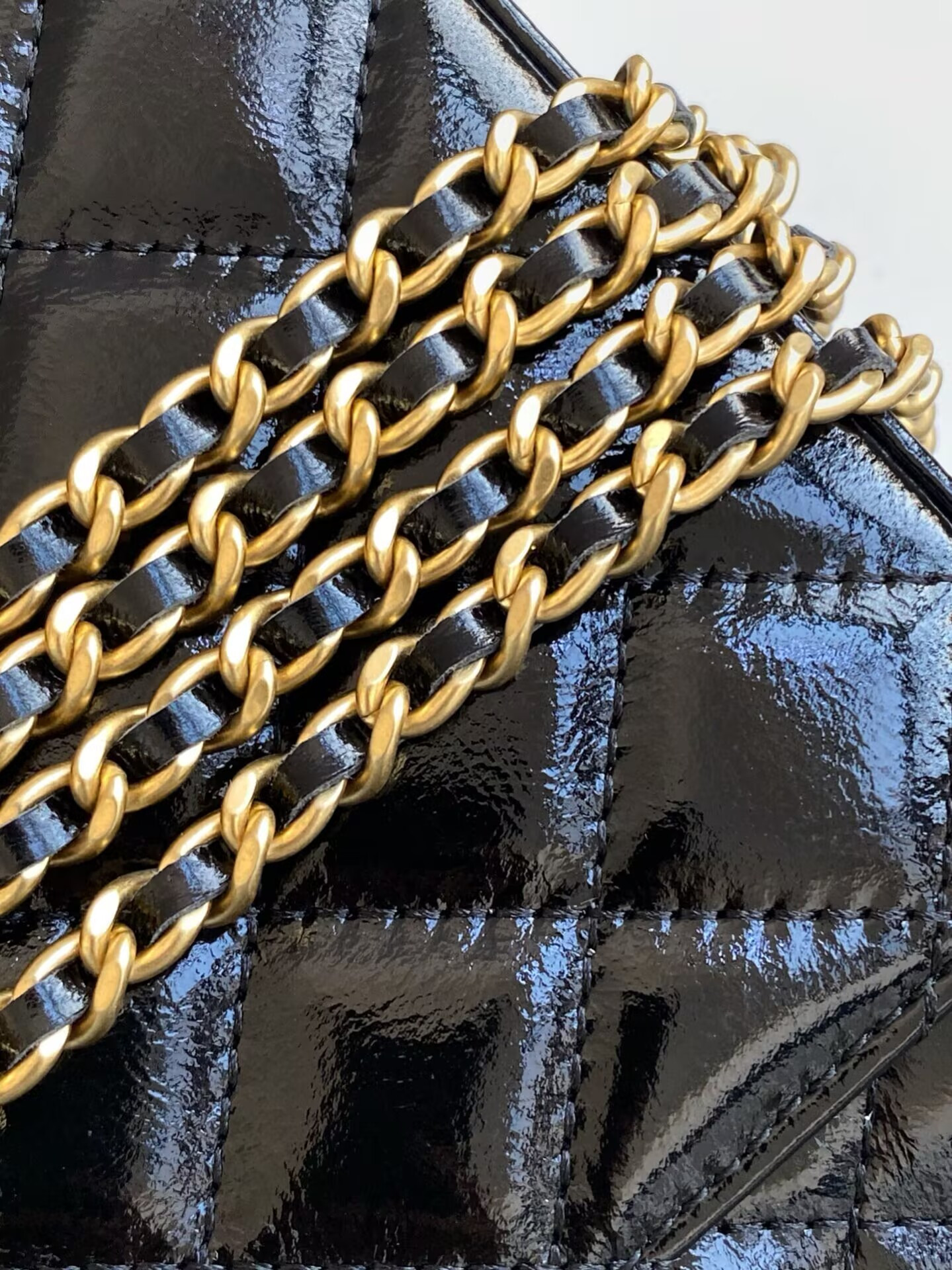 Ch**el Vanity With Chain 9.5x17x8cm