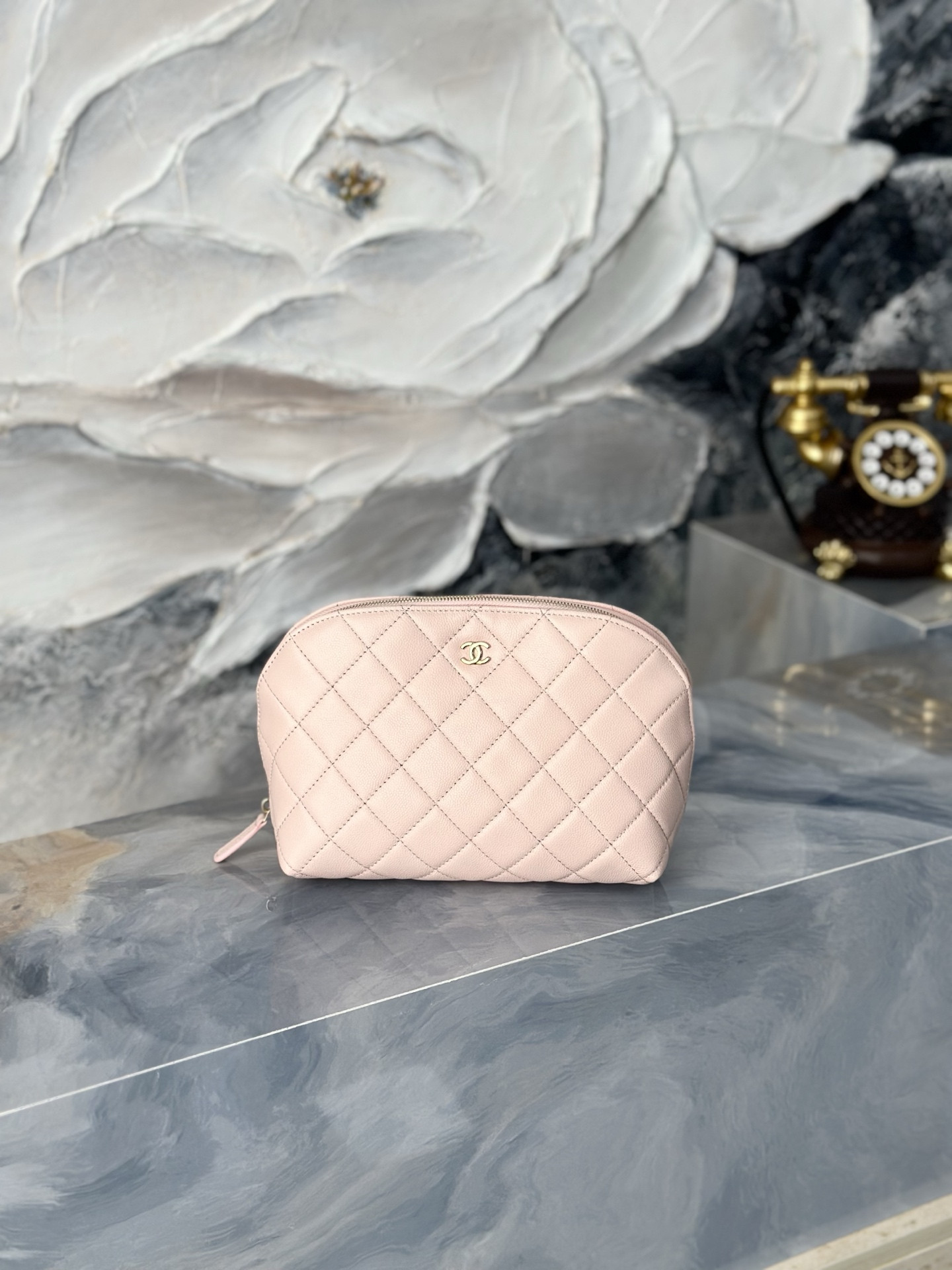 Ch**el quilted cosmetic bag a31102 19x13x10cm
