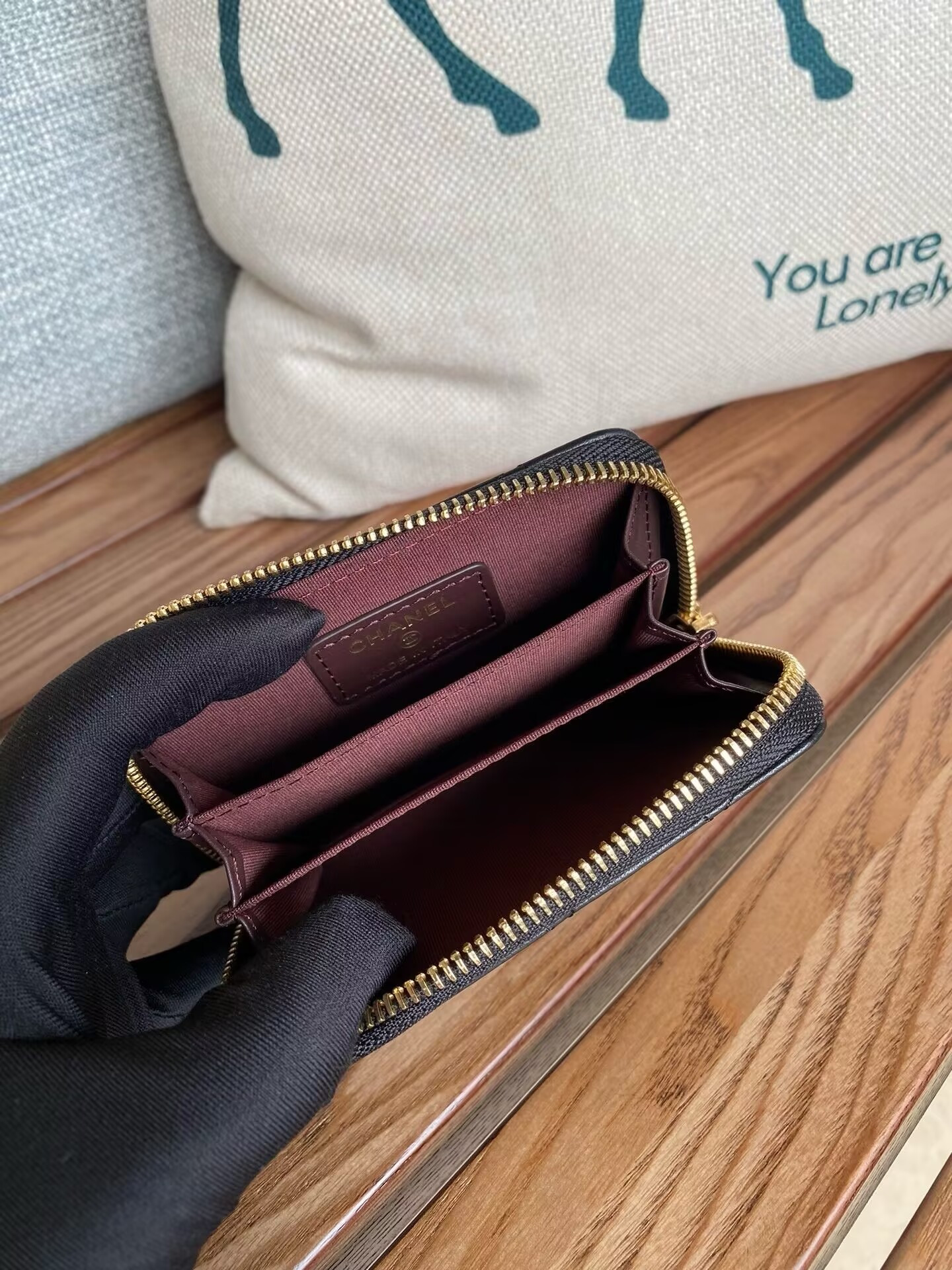 Ch**el ZIPPED COIN PURSE 7.5x 11x 2.5cm