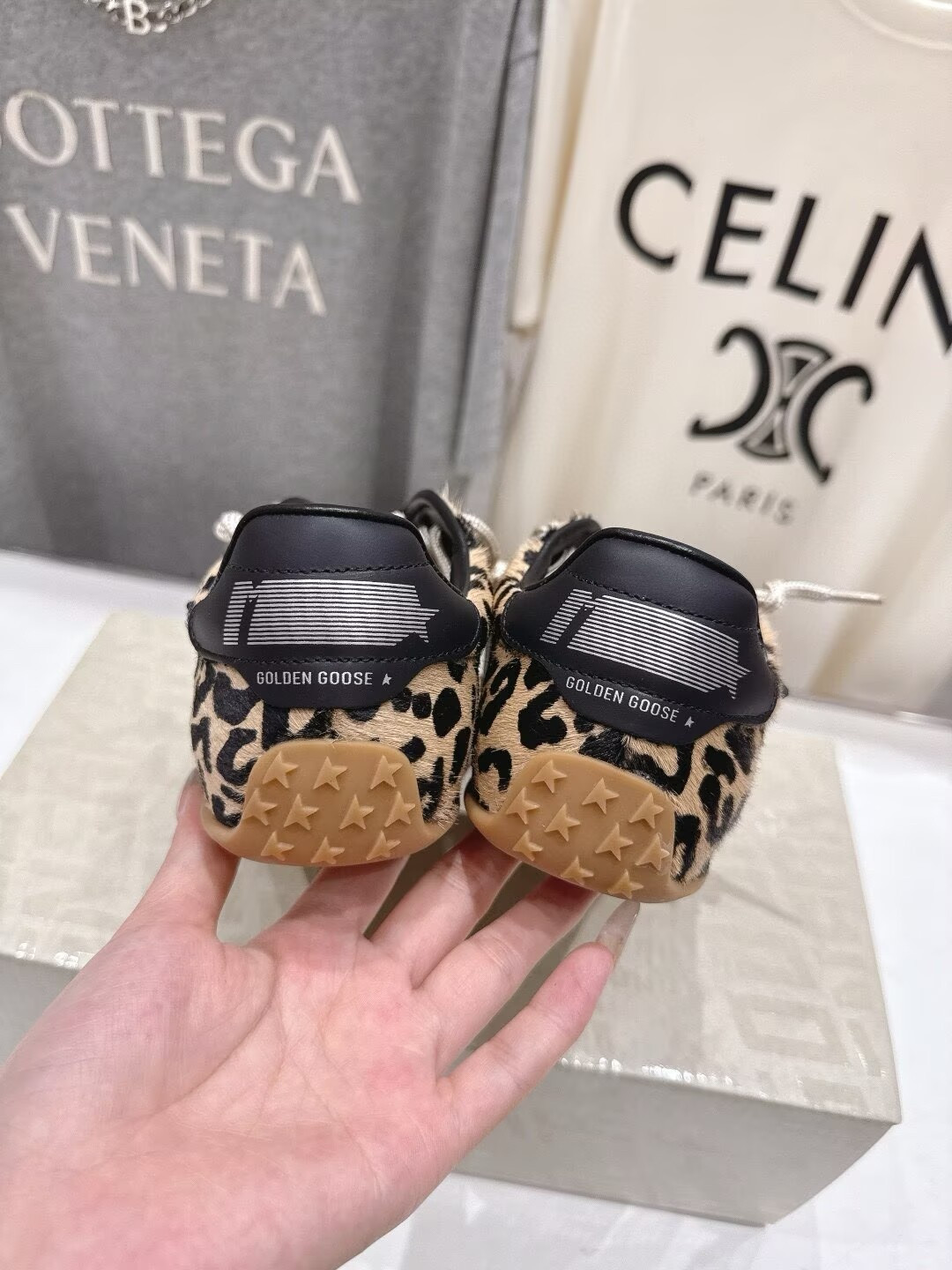 UA G01den G003e M*rathon Speed ​​Sneakers