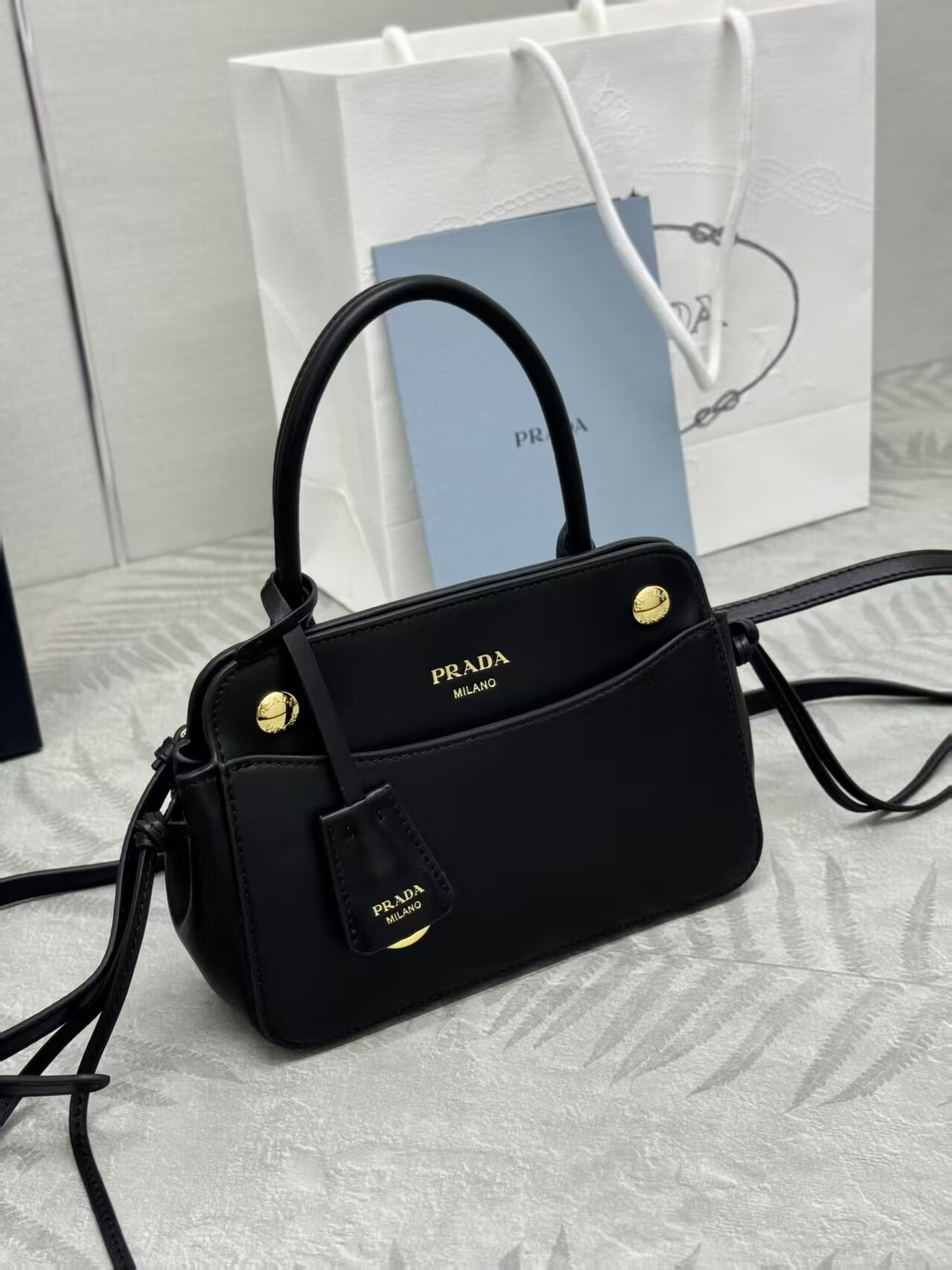 Pra*a Carry Mini Leather Handbag 13.5x20x6cm