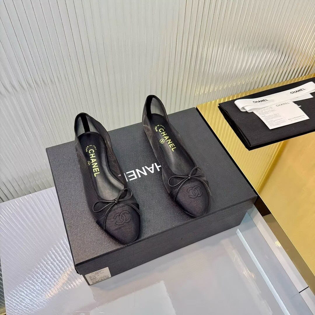 ua Ch**el ballet flats