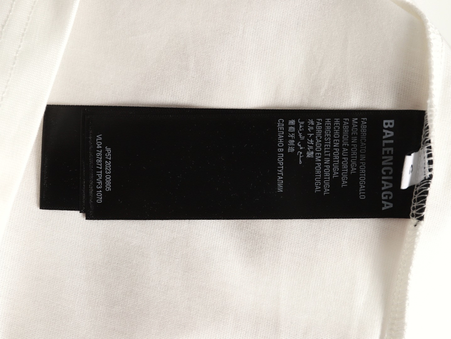 Ba1en*iaga Long-sleeved T-shirt