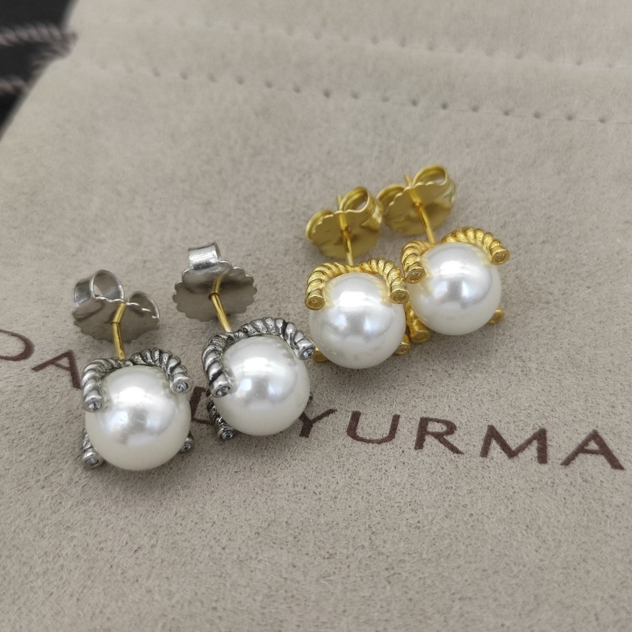 David Yurman four claw PEAL Earrings