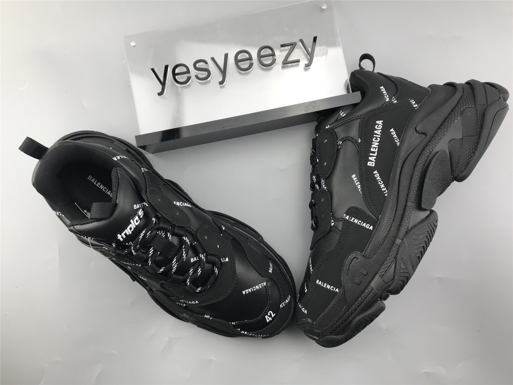 UA TRIPLE S SNEAKER BLACK
