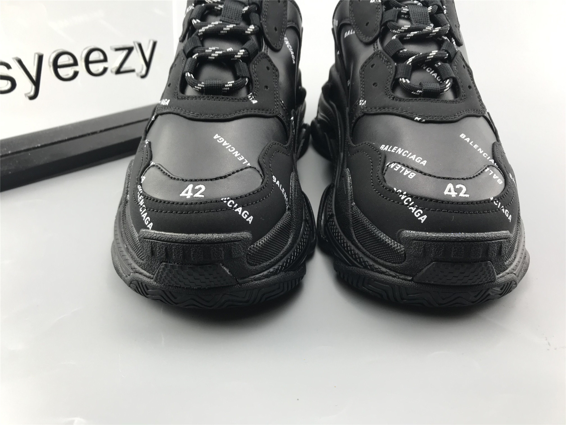 UA TRIPLE S SNEAKER BLACK