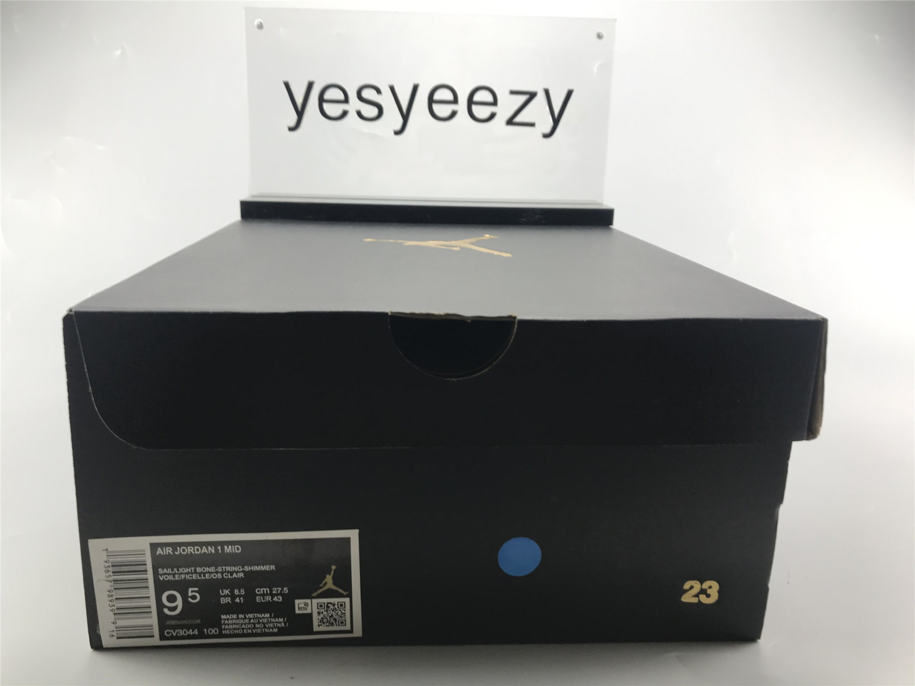 UA  AIR JORDAN 1 MID "MILAN"