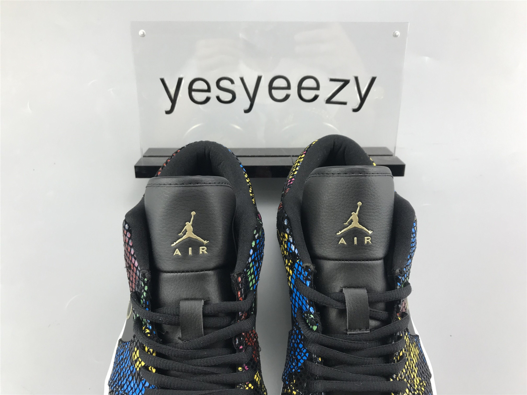 UA AIR JORDAN 1 LOW MULTICOLOR SNAKESKIN