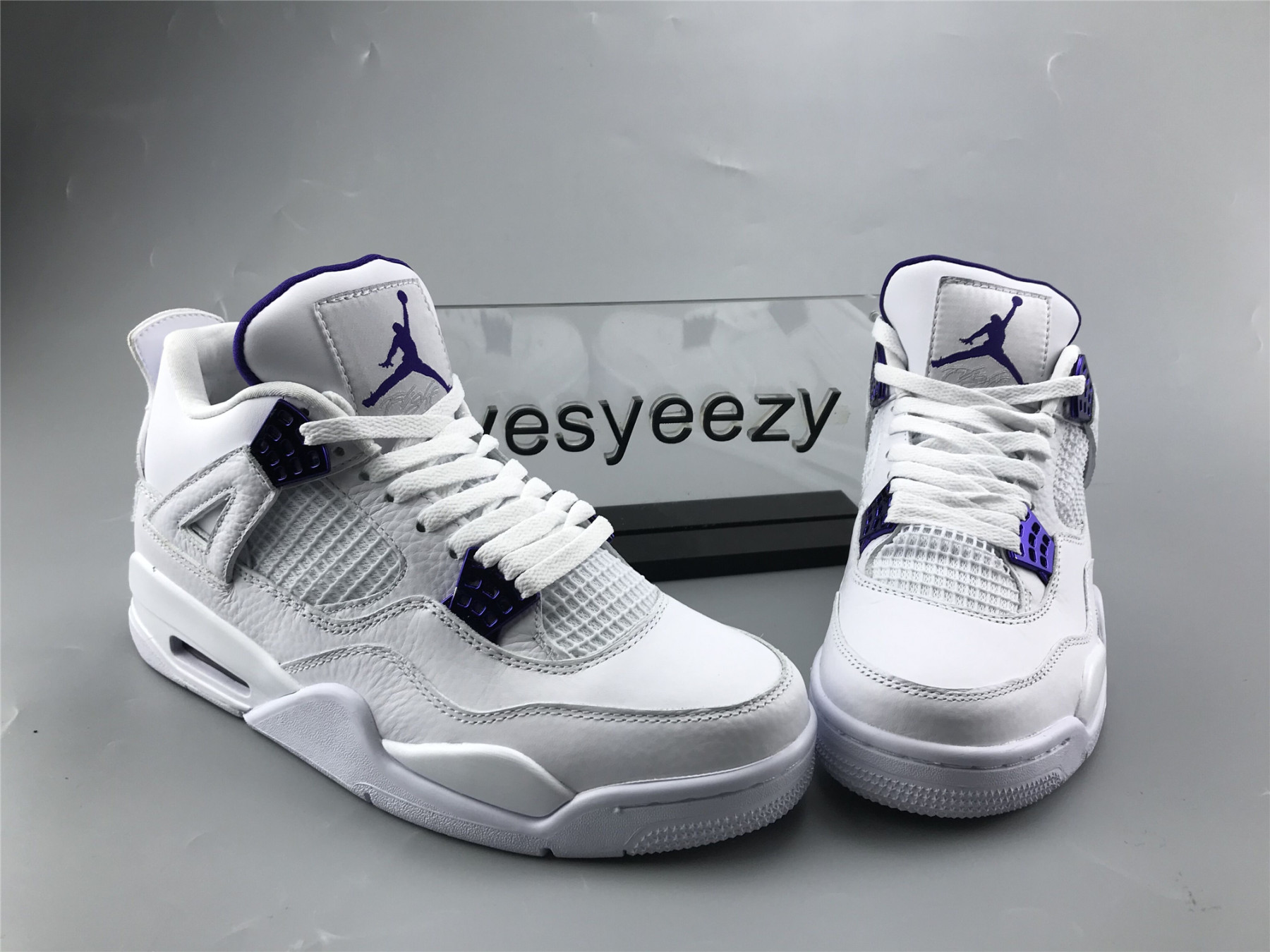 UA AIR JORDAN 4 RETRO "COURT PURPLE"