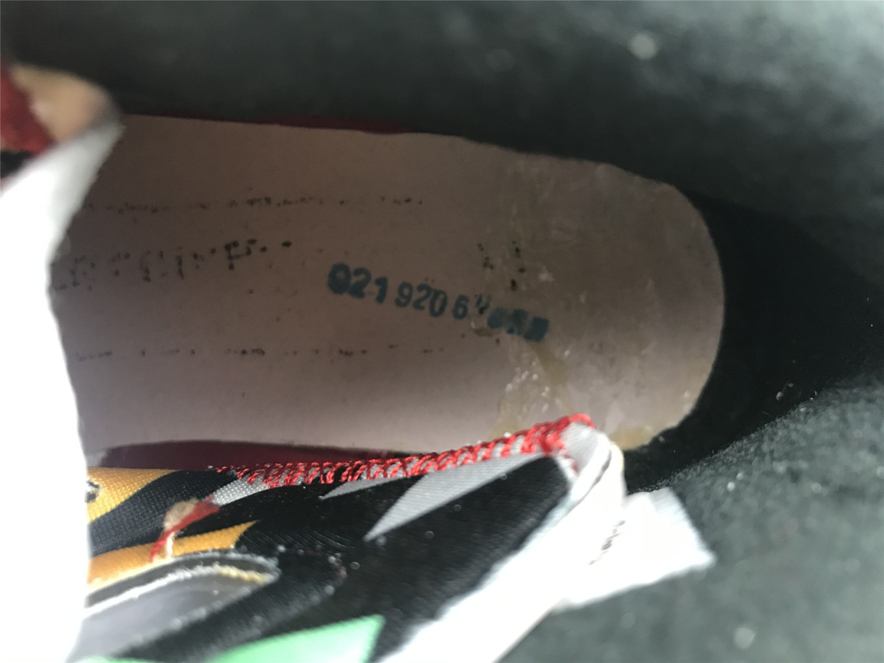 UA AIR JORDAN 6 RETRO "NEUTRAL GREY"