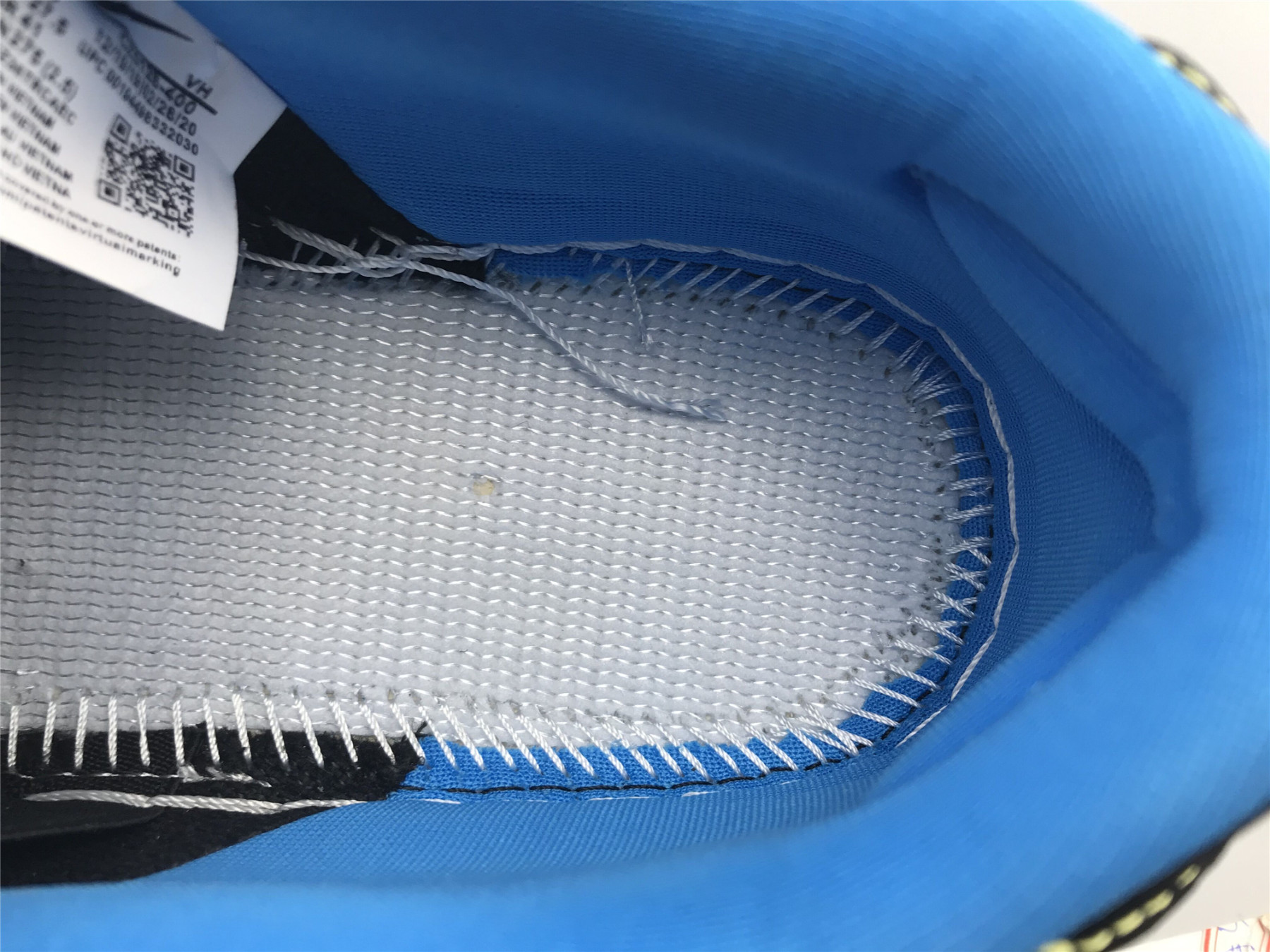 UA INSTANT SKATEBOARDS NIKE SB DUNK LOW