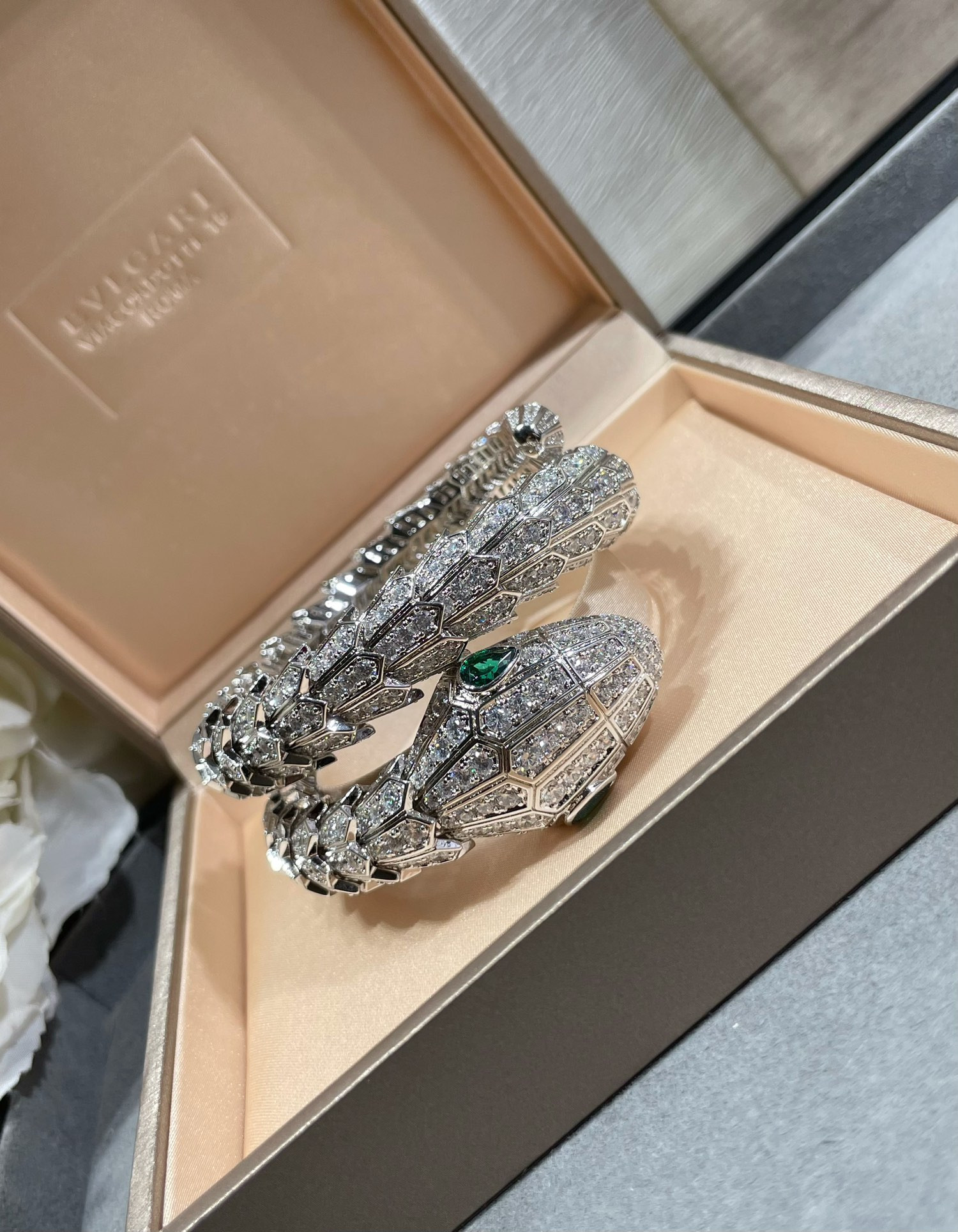 Bv1g*ai Large three-circle full-D1am0nd snake Bracelet