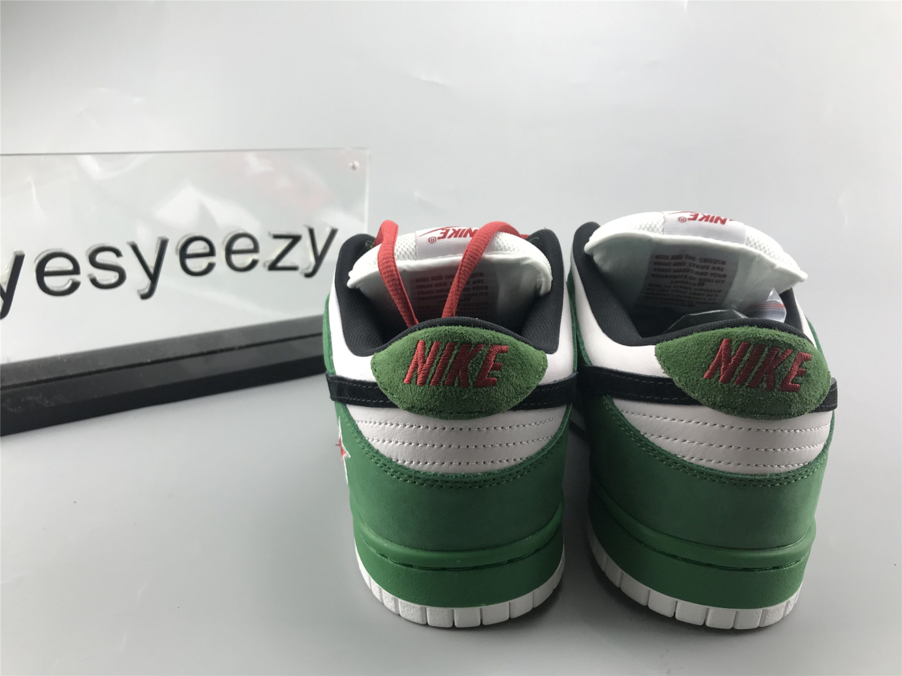 UA NIKE DUNK LOW PRO SB "HEINEKEN"