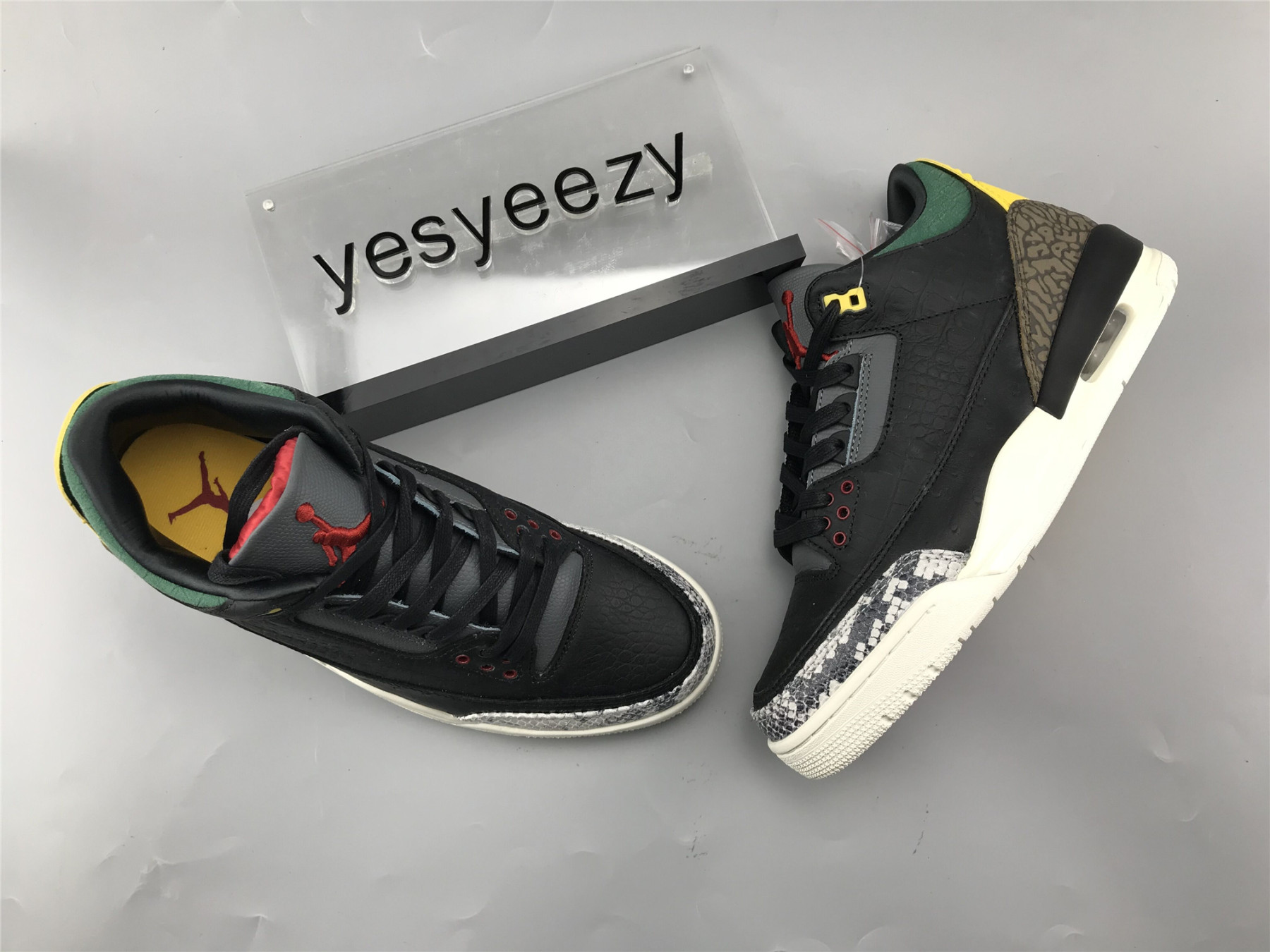 UA AIR JORDAN 3 RETRO SE "ANIMAL INSTINCT 2.0"