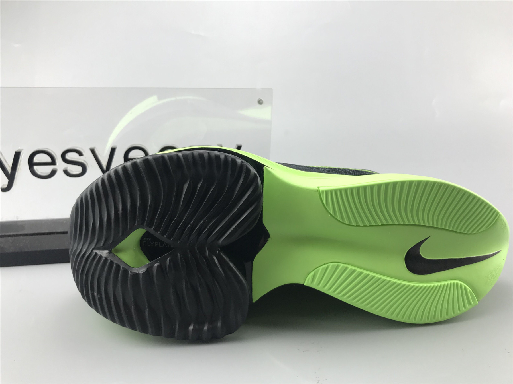 UA NIKE AIR ZOOM ALPHAFLY NEXT% BLACK ELECTRIC GREEN