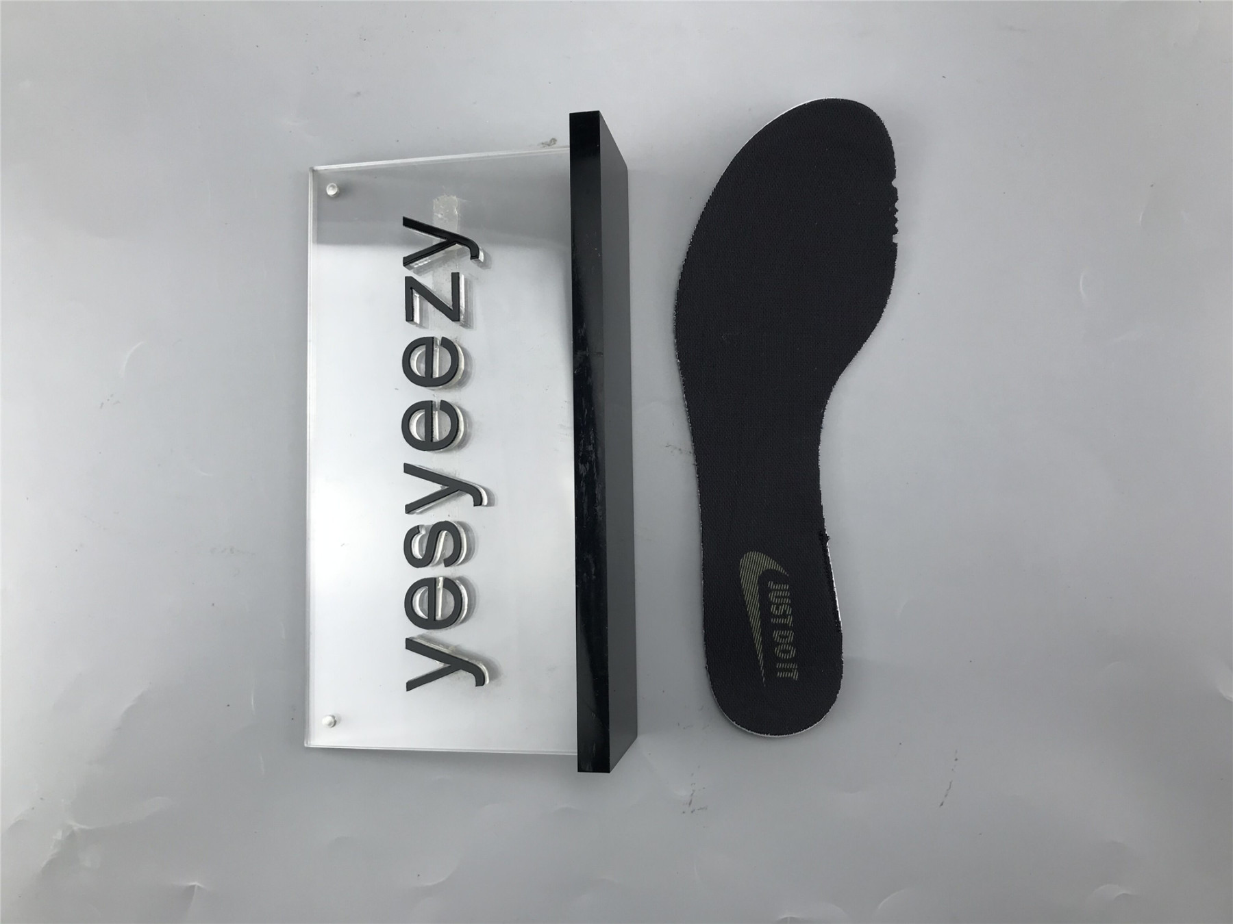 UA NIKE AIR ZOOM ALPHAFLY NEXT% BLACK ELECTRIC GREEN