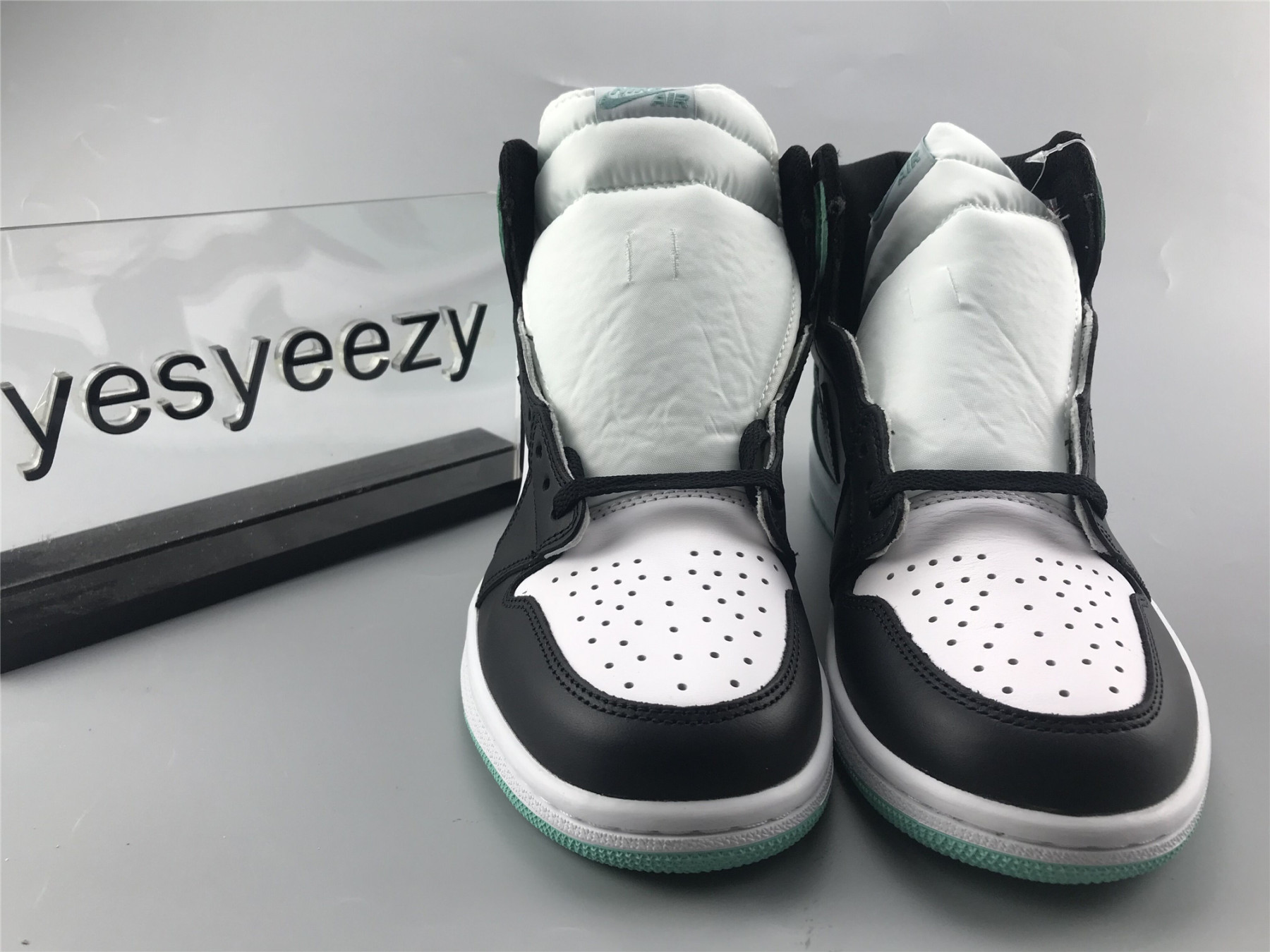 UA AIR JORDAN 1 RETRO HIGH OG NRG "IGLOO"