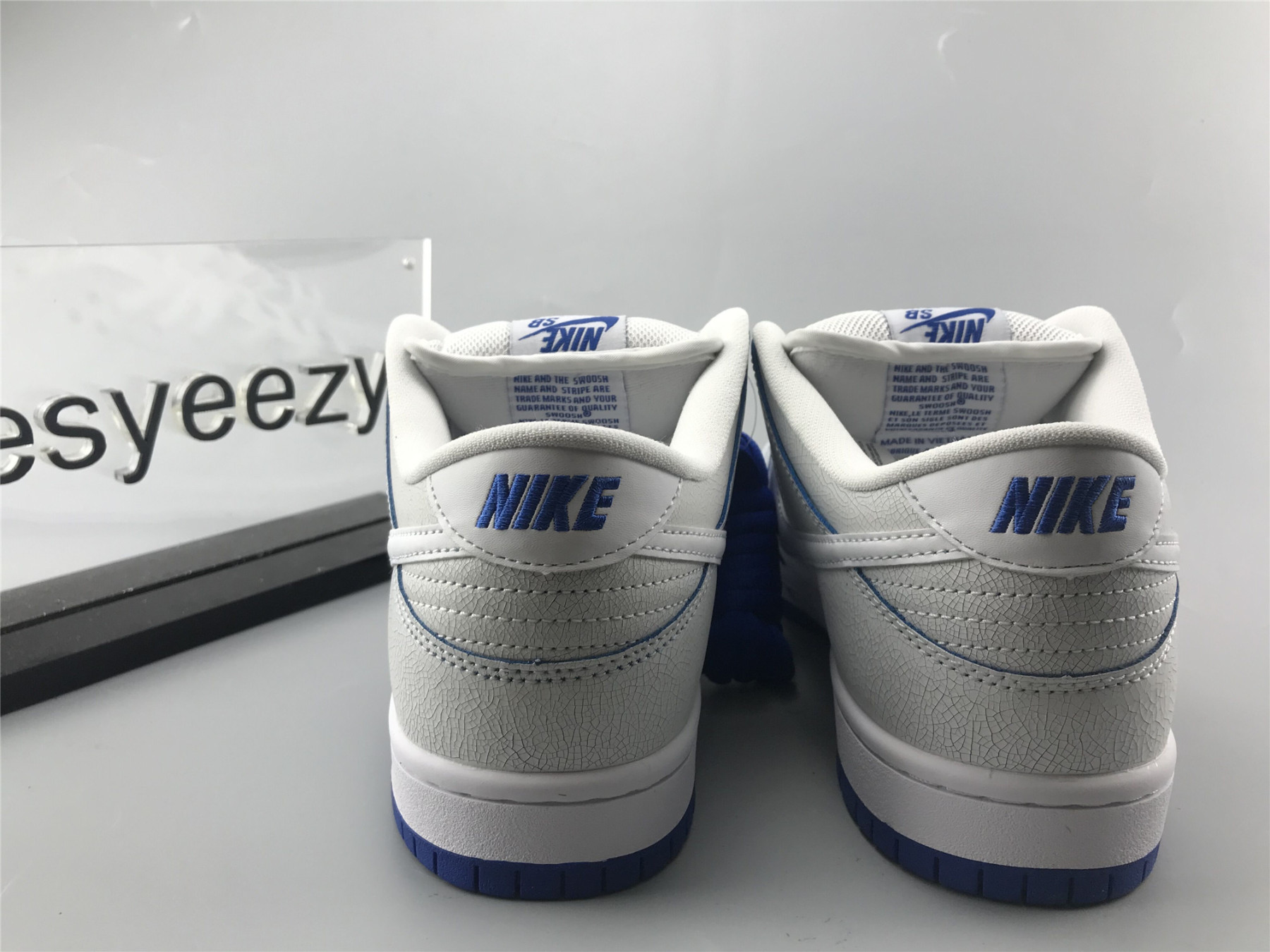 UA NIKE DUNK LOW PREMIUM SB 