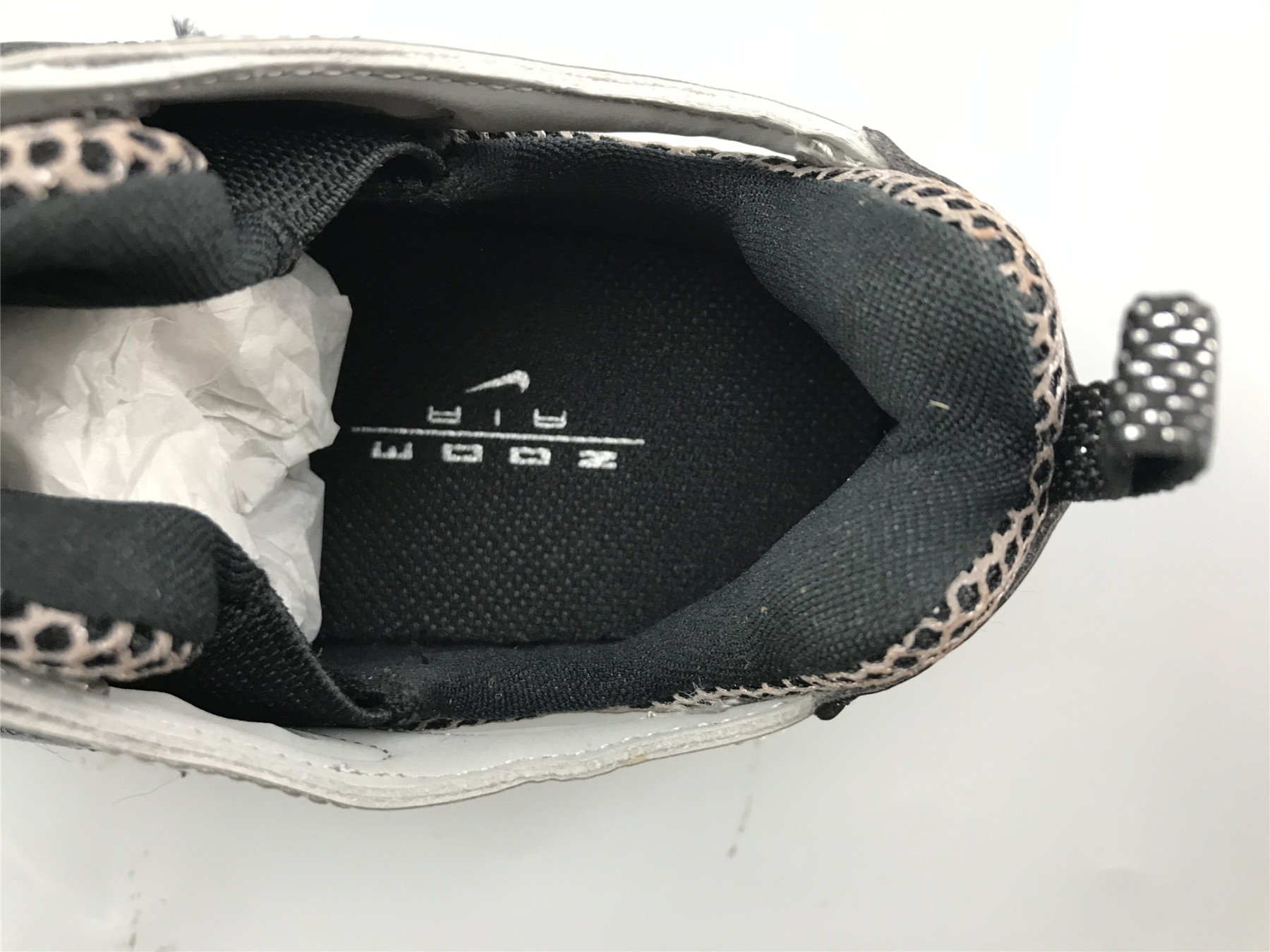 UA NIKE STUSSY X AIR ZOOM SPIRIDON CAGED 