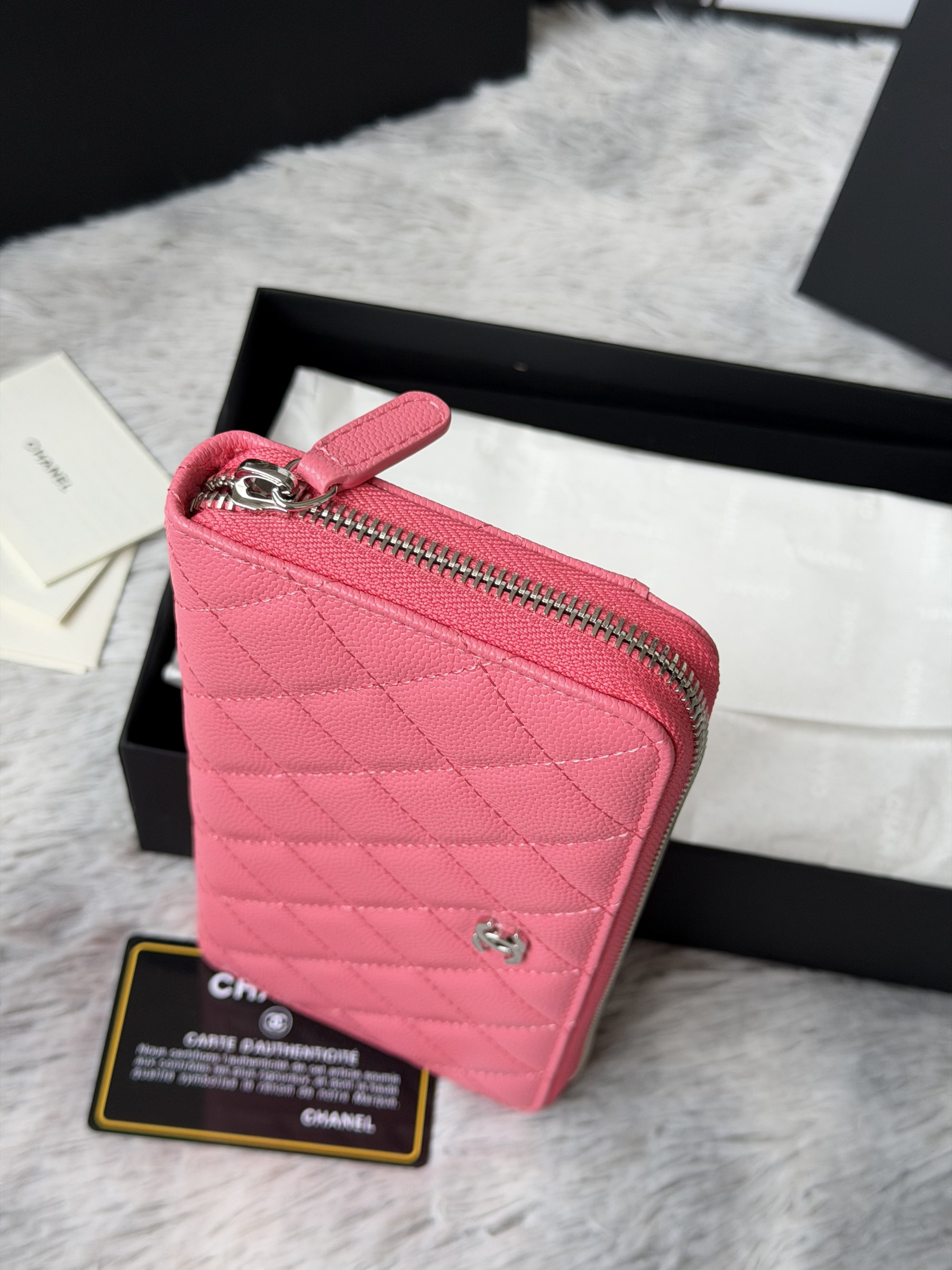 Ch**el Zip Around Wallet 80758 10x19x3cm