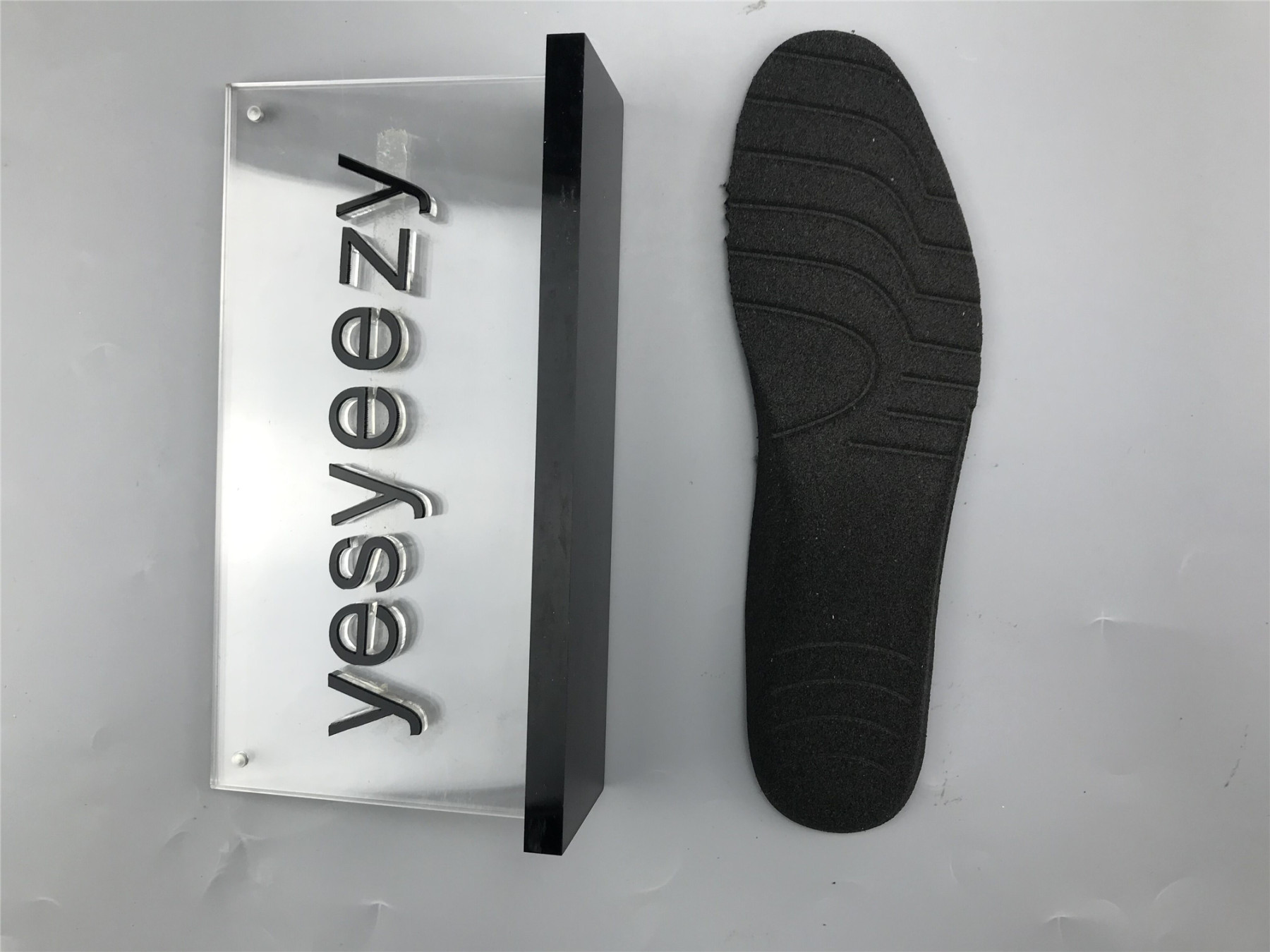 UA TRIPLE S SNEAKER BLACK WHITE GREY