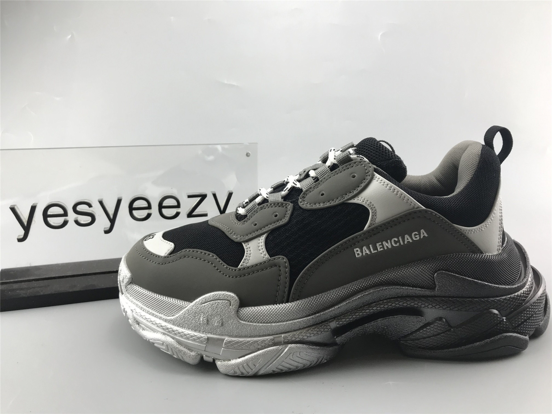 UA TRIPLE S SNEAKER BLACK GREY SILVER