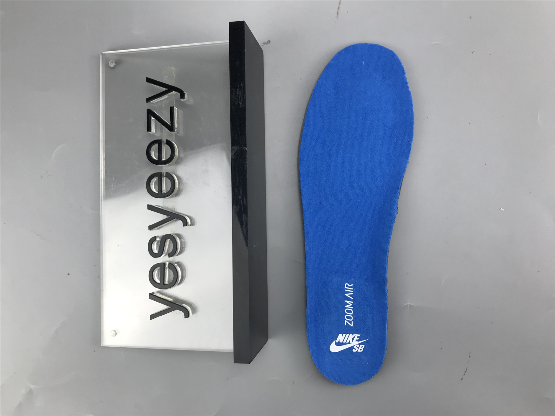 UA NIKE DUNK HIGH SB 