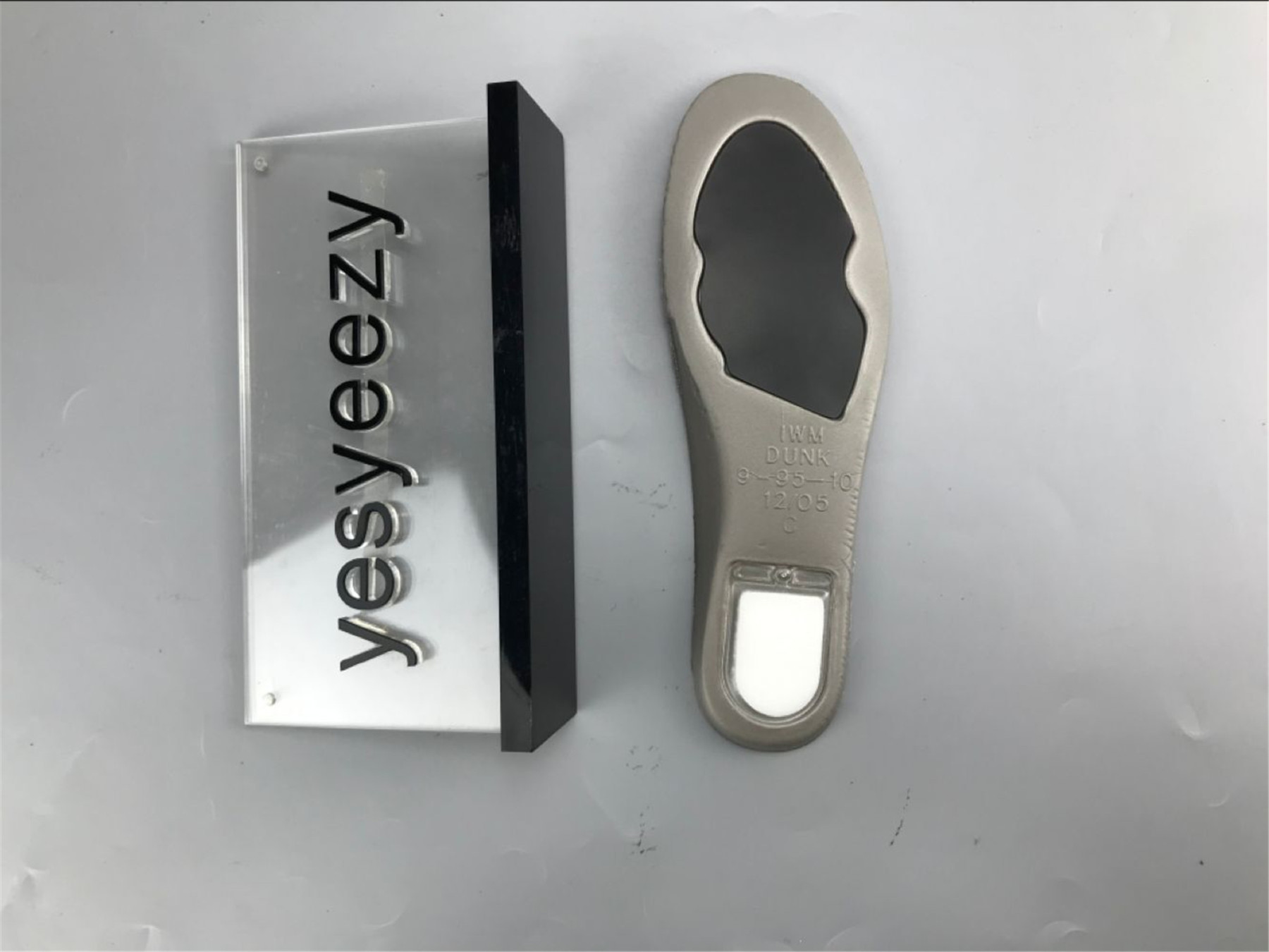 UA NIKE DUNK LOW PRO SB 