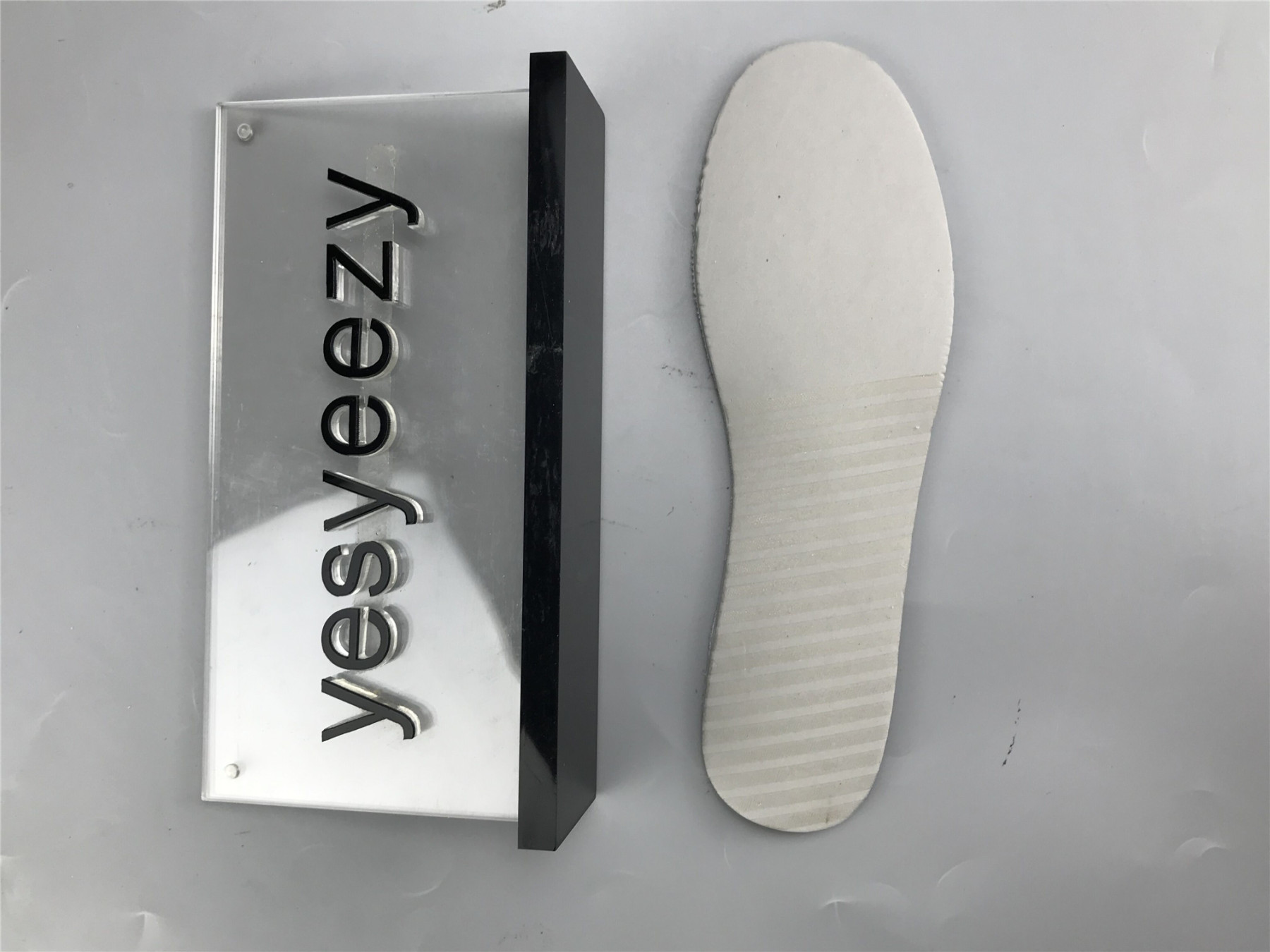 UA NIKE DUNK LOW WMNS "GREEN GLOW"