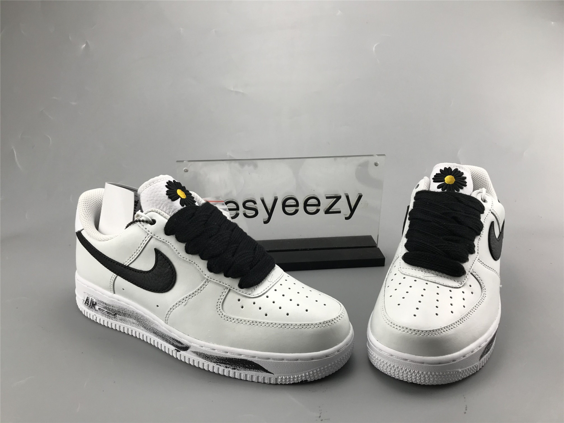 UA NIKE G-DRAGON X AIR FORCE 1 