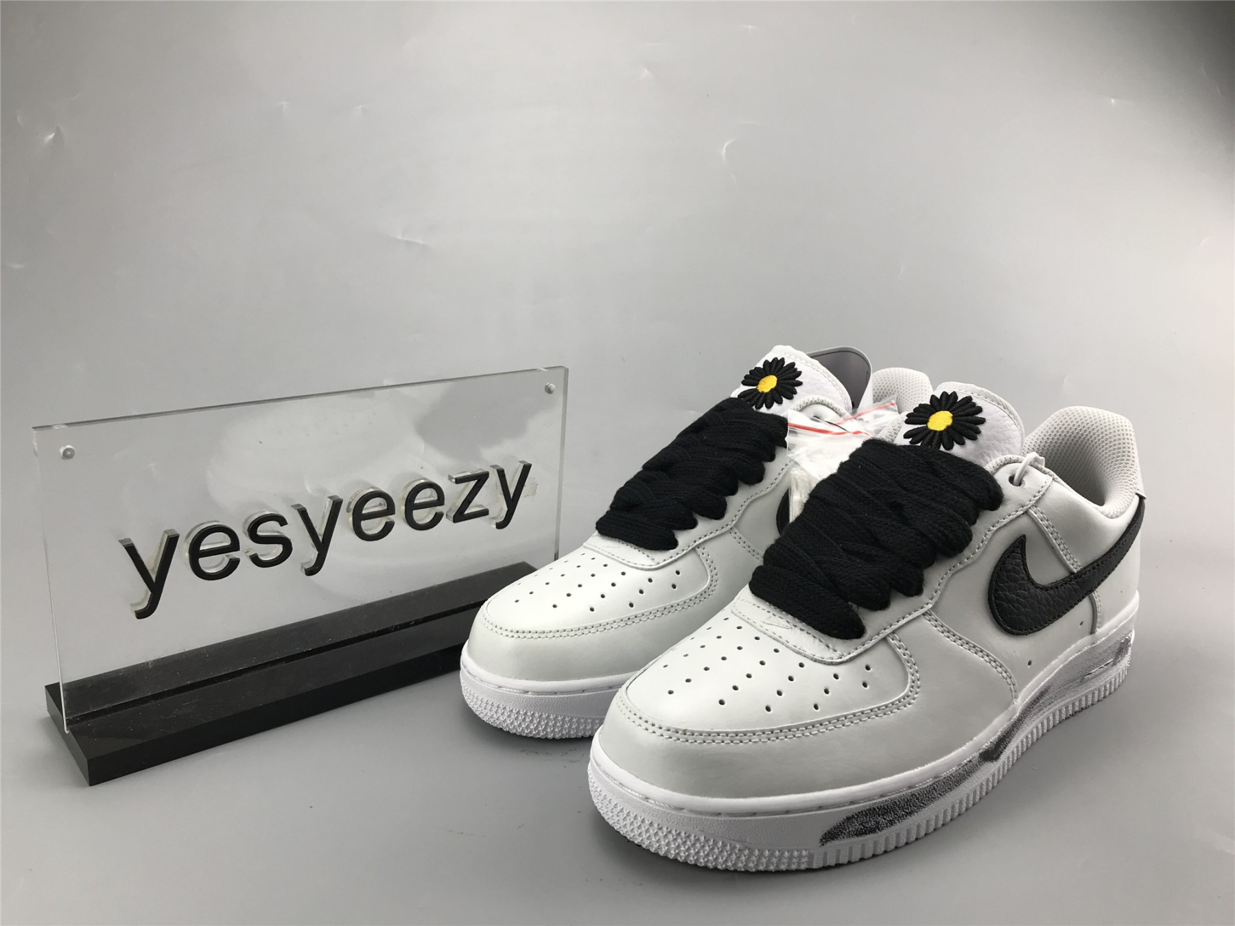 UA NIKE G-DRAGON X AIR FORCE 1 