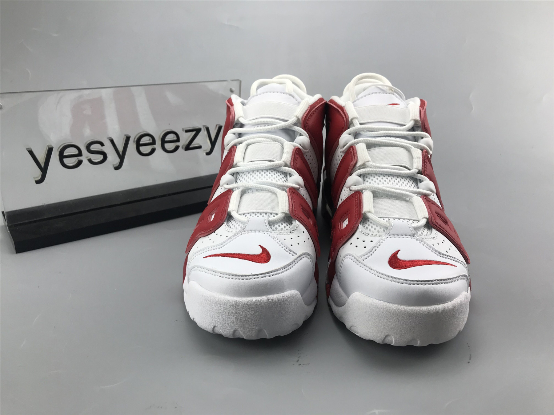 UA NIKE AIR MORE UPTEMPO 