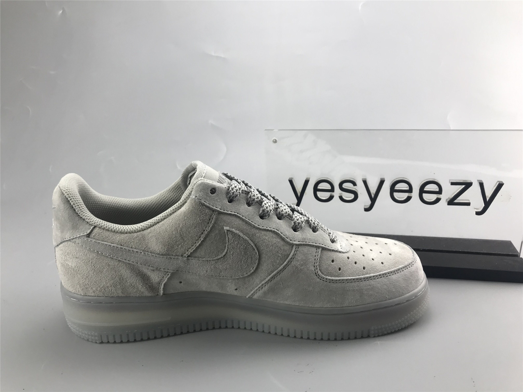 UA REIGNING CHAMP X NIKE AIR FORCE 1 HIGH 