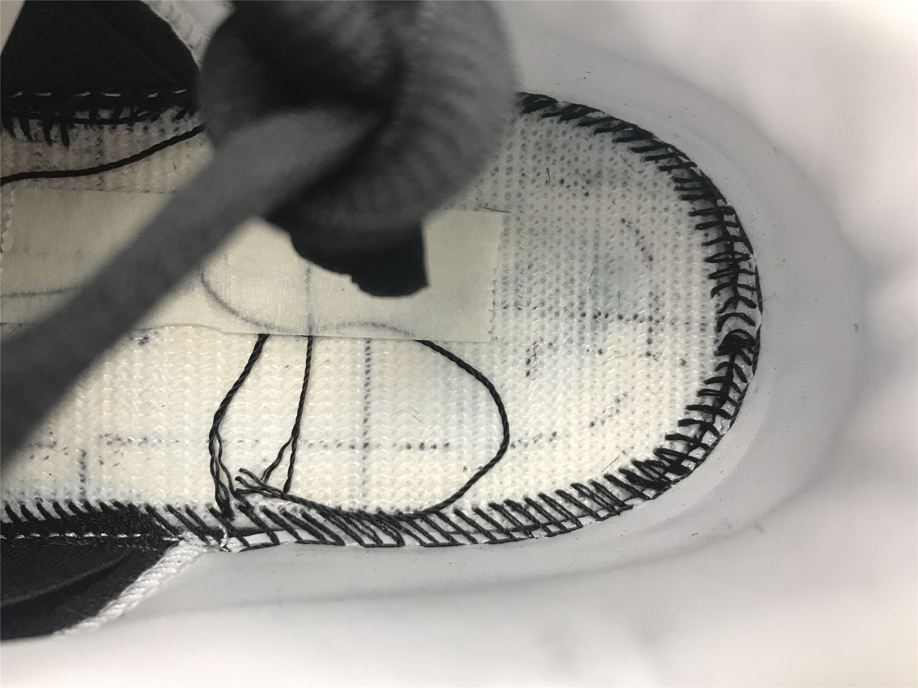 UA NIKE MEDICOM TOY X DUNK LOW SB 