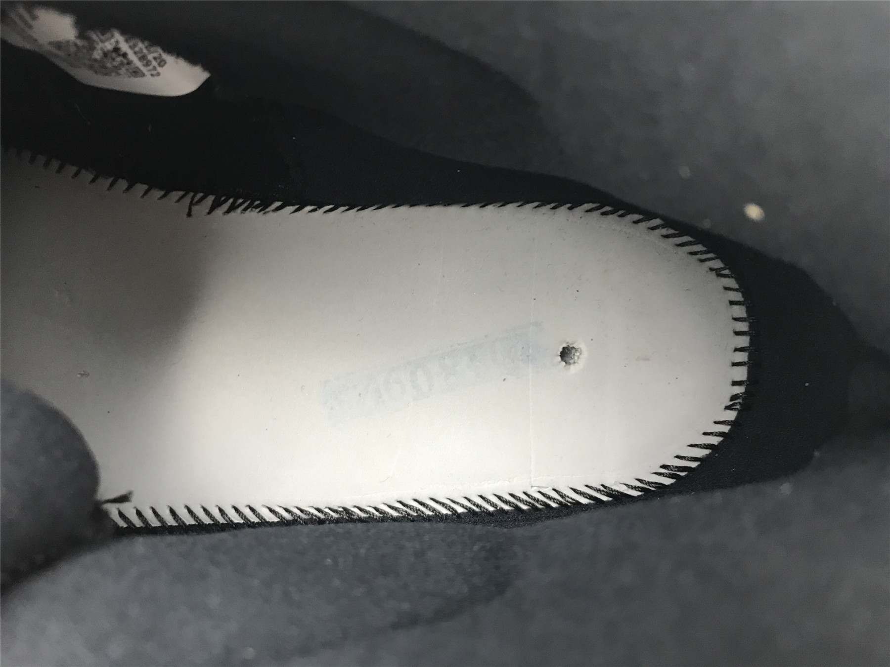 UA AIR JORDAN 11 RETRO 