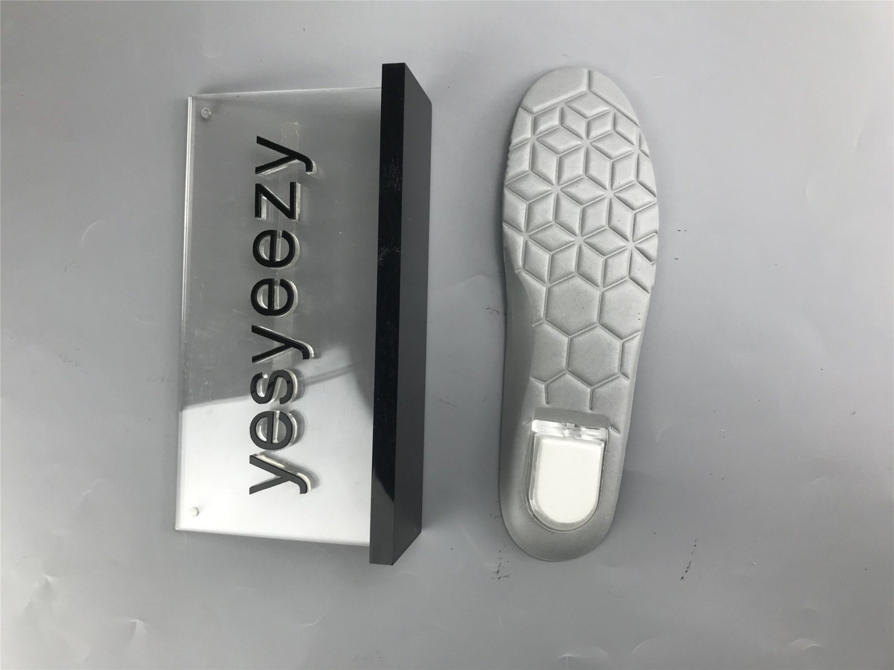 UA NIKE SB DUNK HIGH PRO