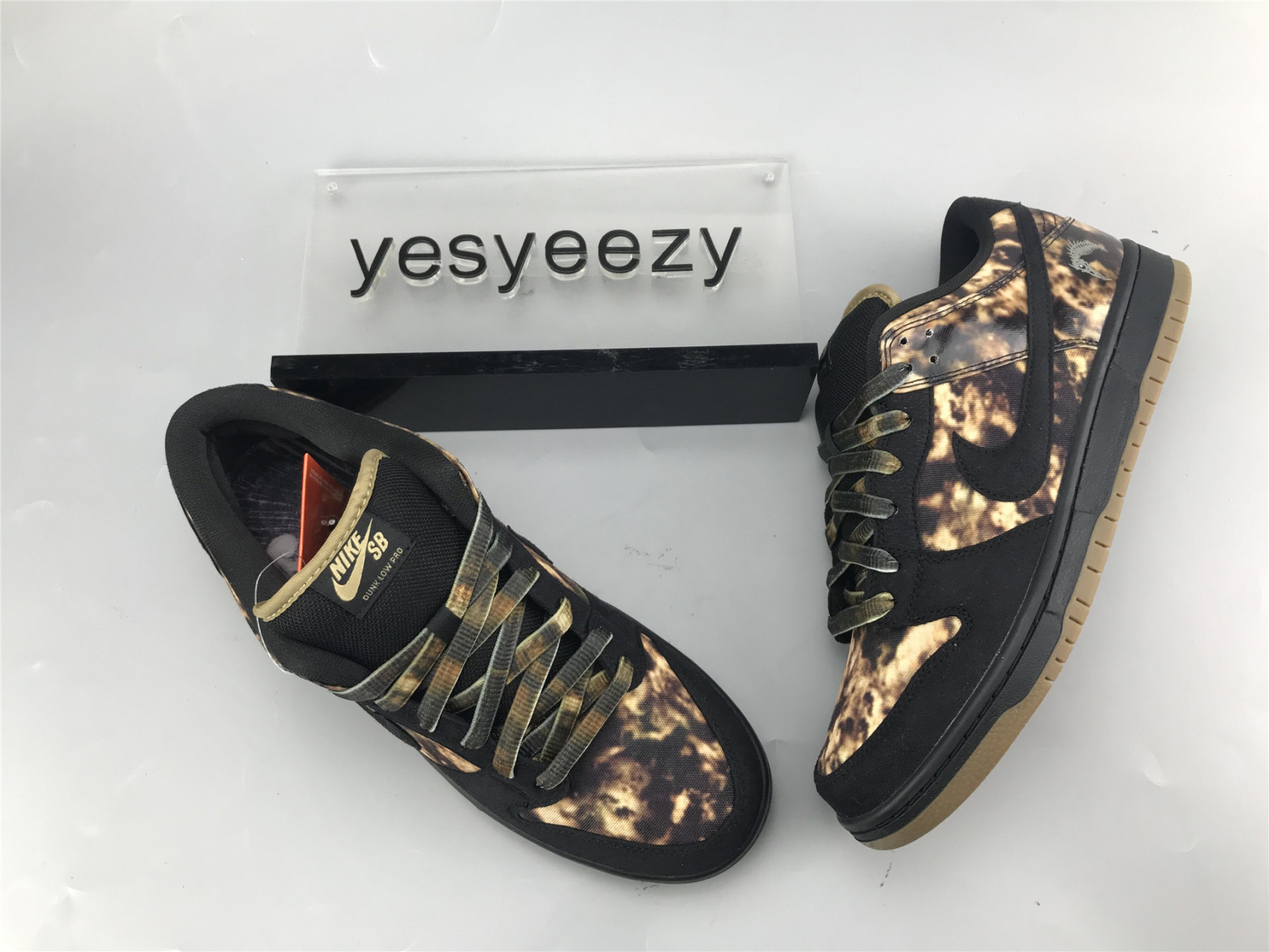 UA NIKE DUNK SB PUSHEAD PREMIUM 