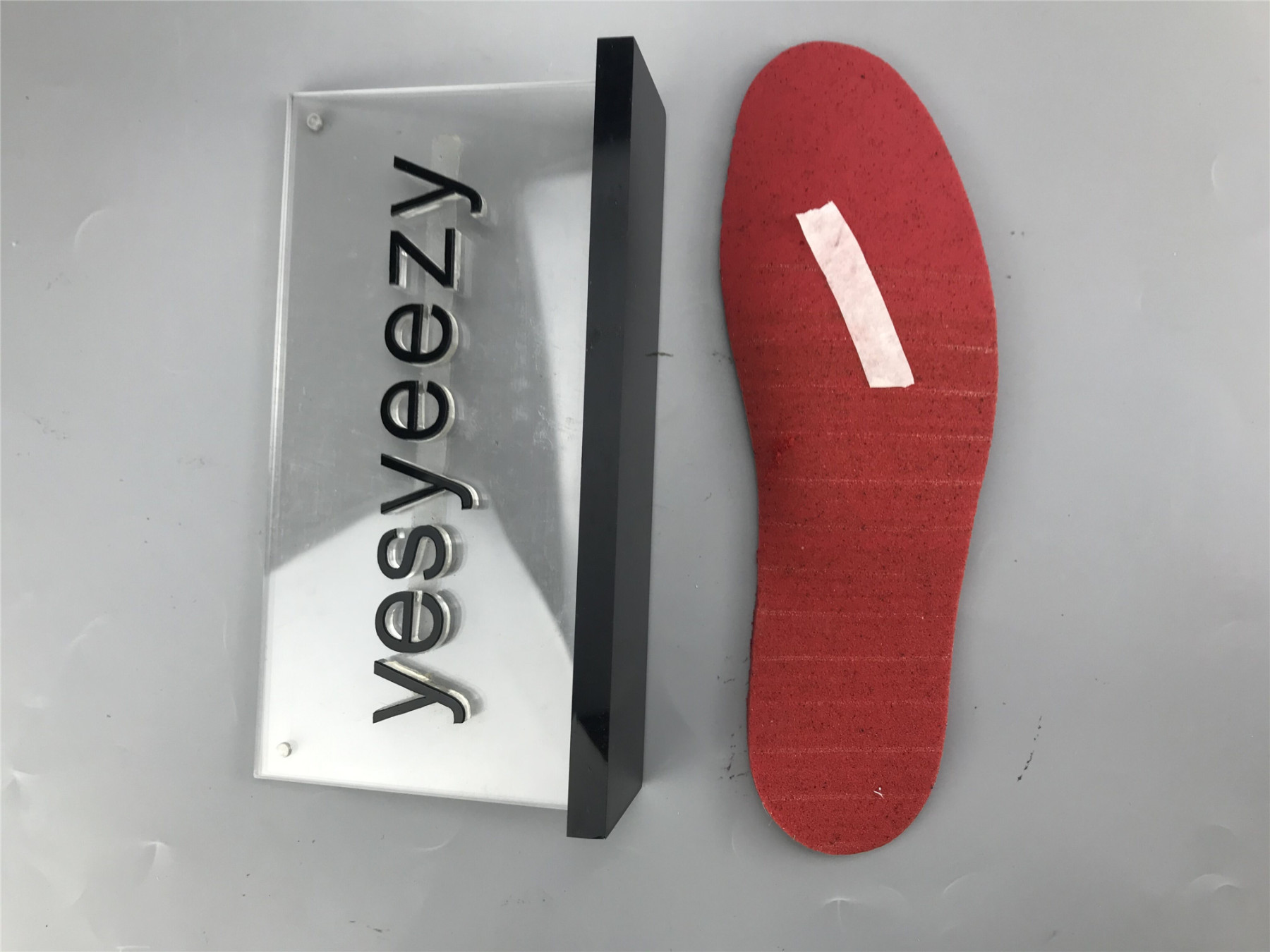 UA AIR JORDAN 3 RETRO 