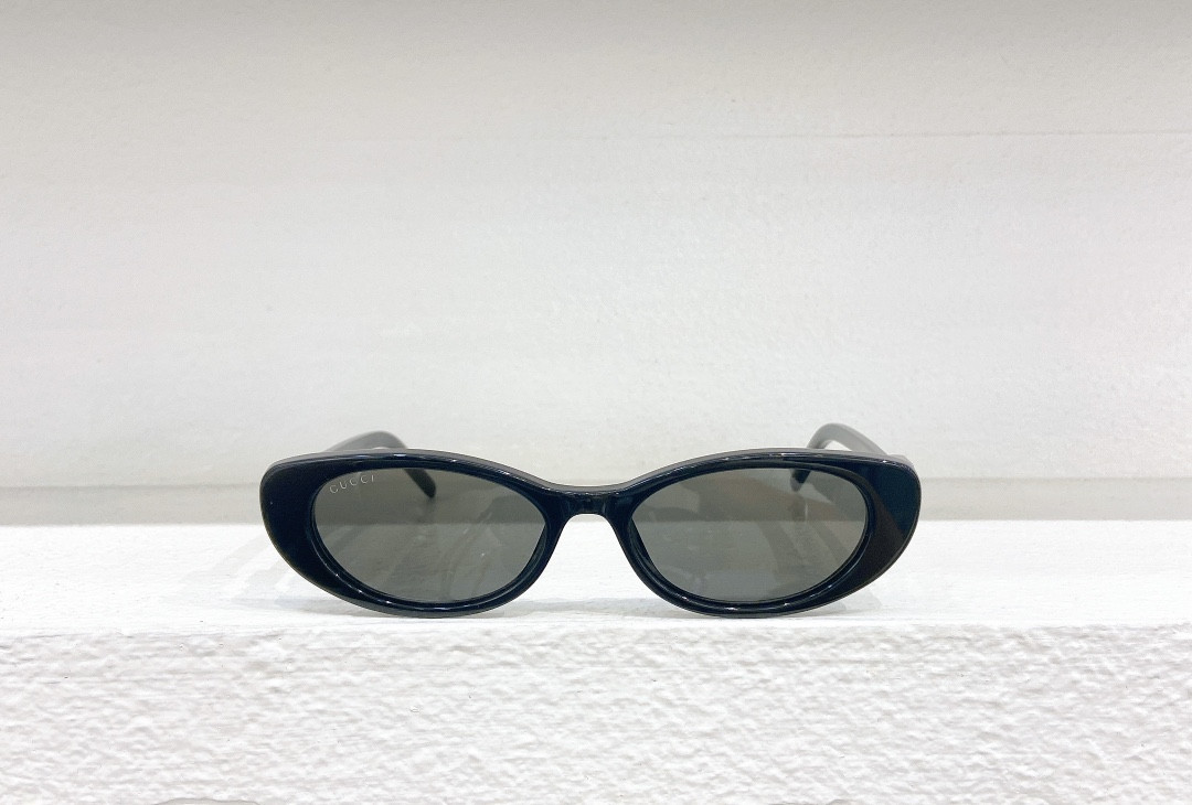 Gvc*1 Glasses GG 1680S 52-17-140