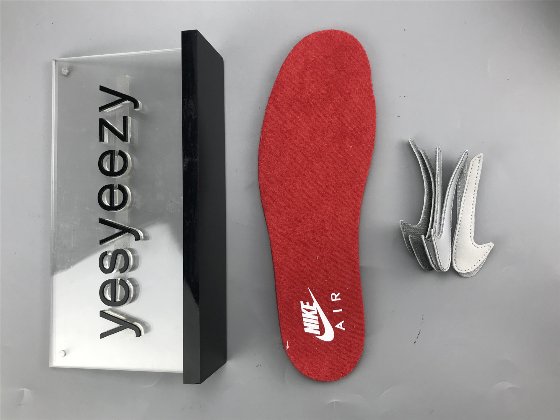 UA AIR JORDAN 3 RETRO TINKER 